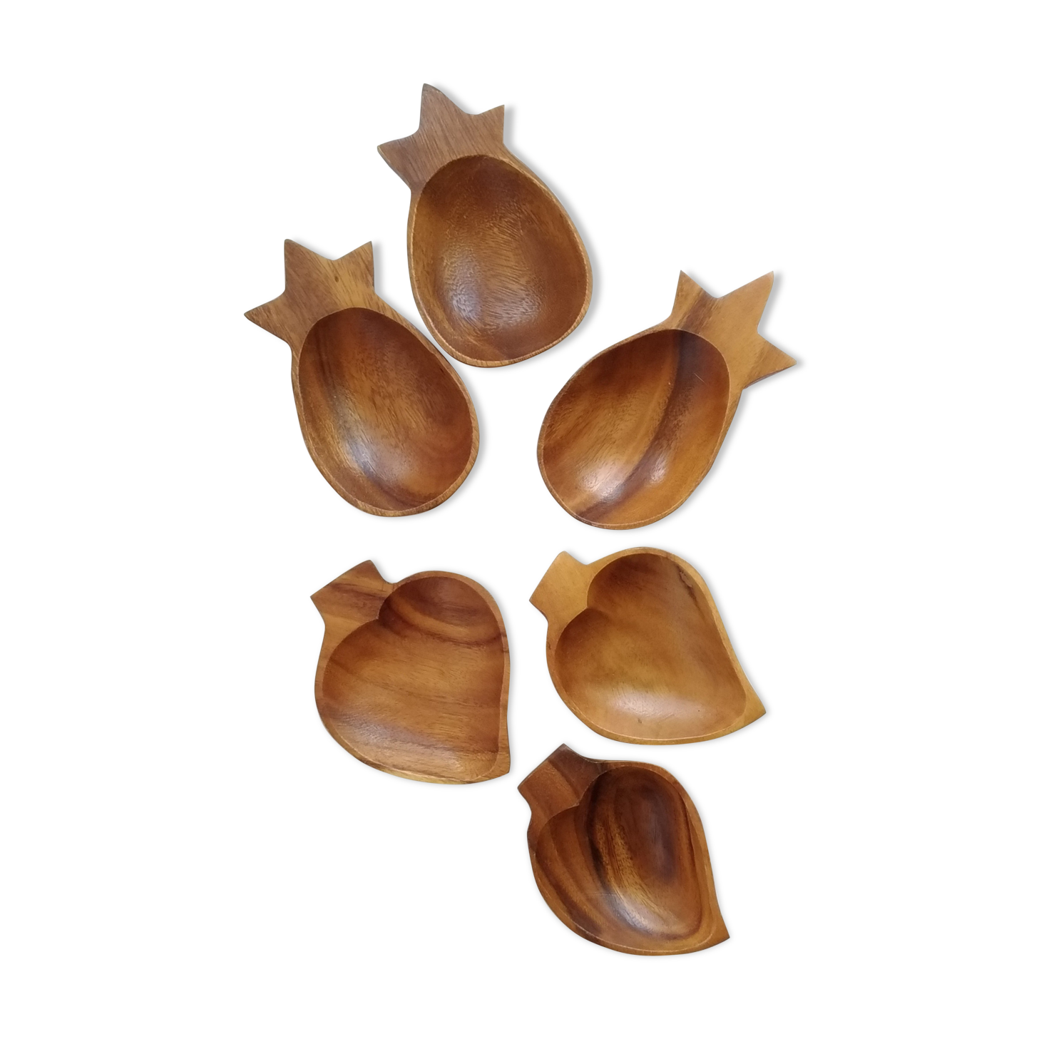 Vintage wooden cups 12 & 15cm