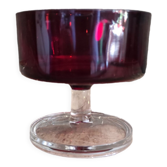 Vintage french champagne glass from Luminarc in ruby red