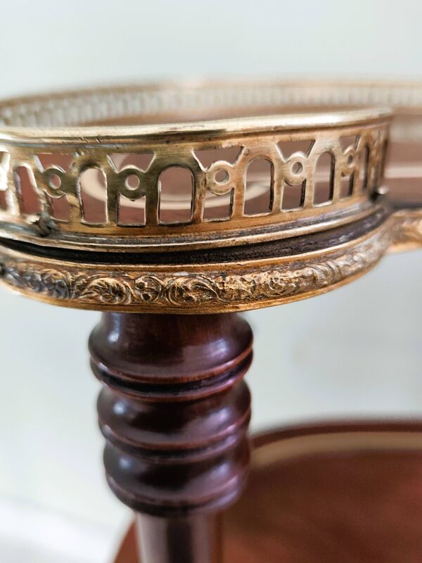 Guéridon ancien à 3 niveaux de forme ''haricot