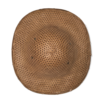 Wicker colonial hat