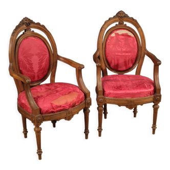 Pair of walnut armchairs from XIXth century