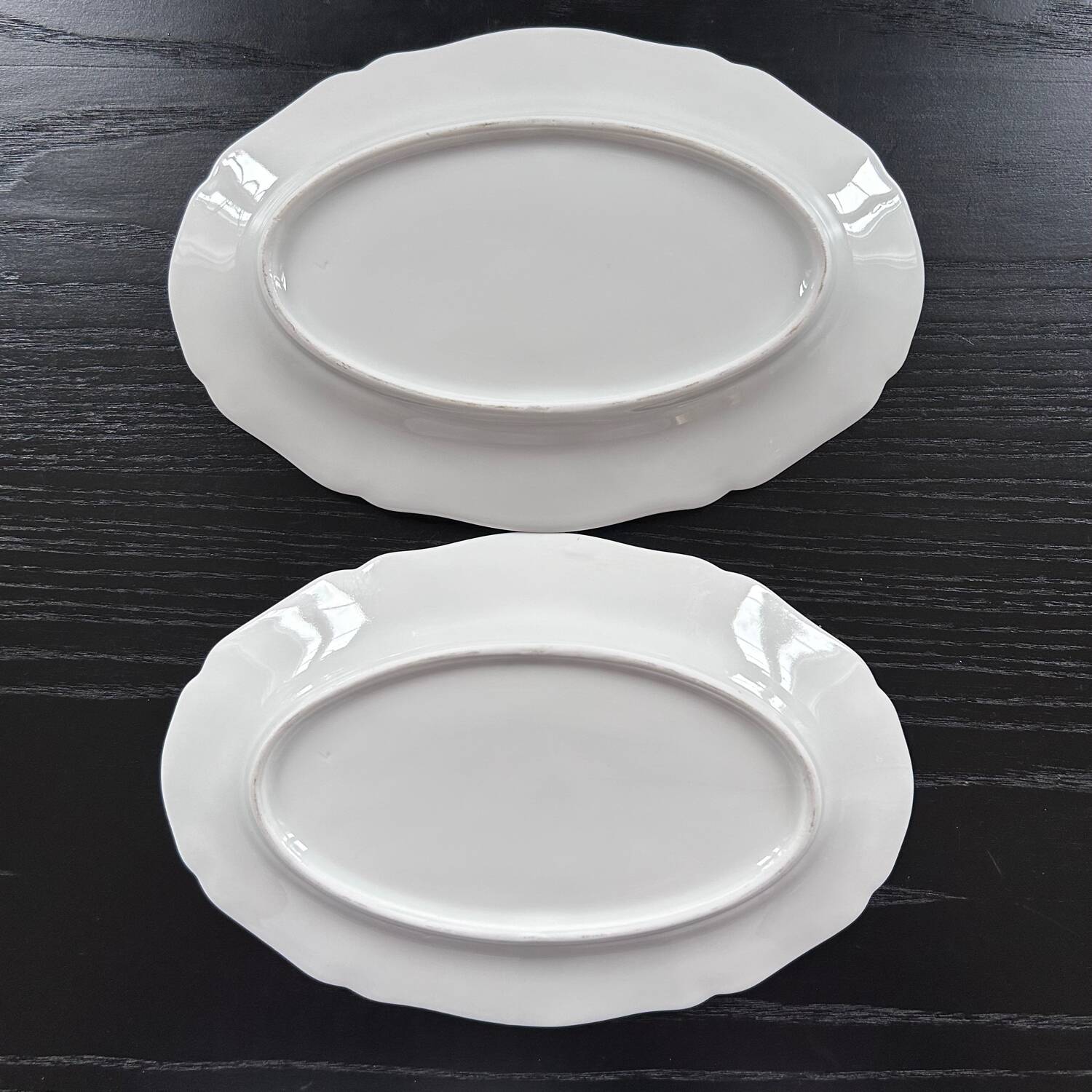 Pair of classic oval dishes
