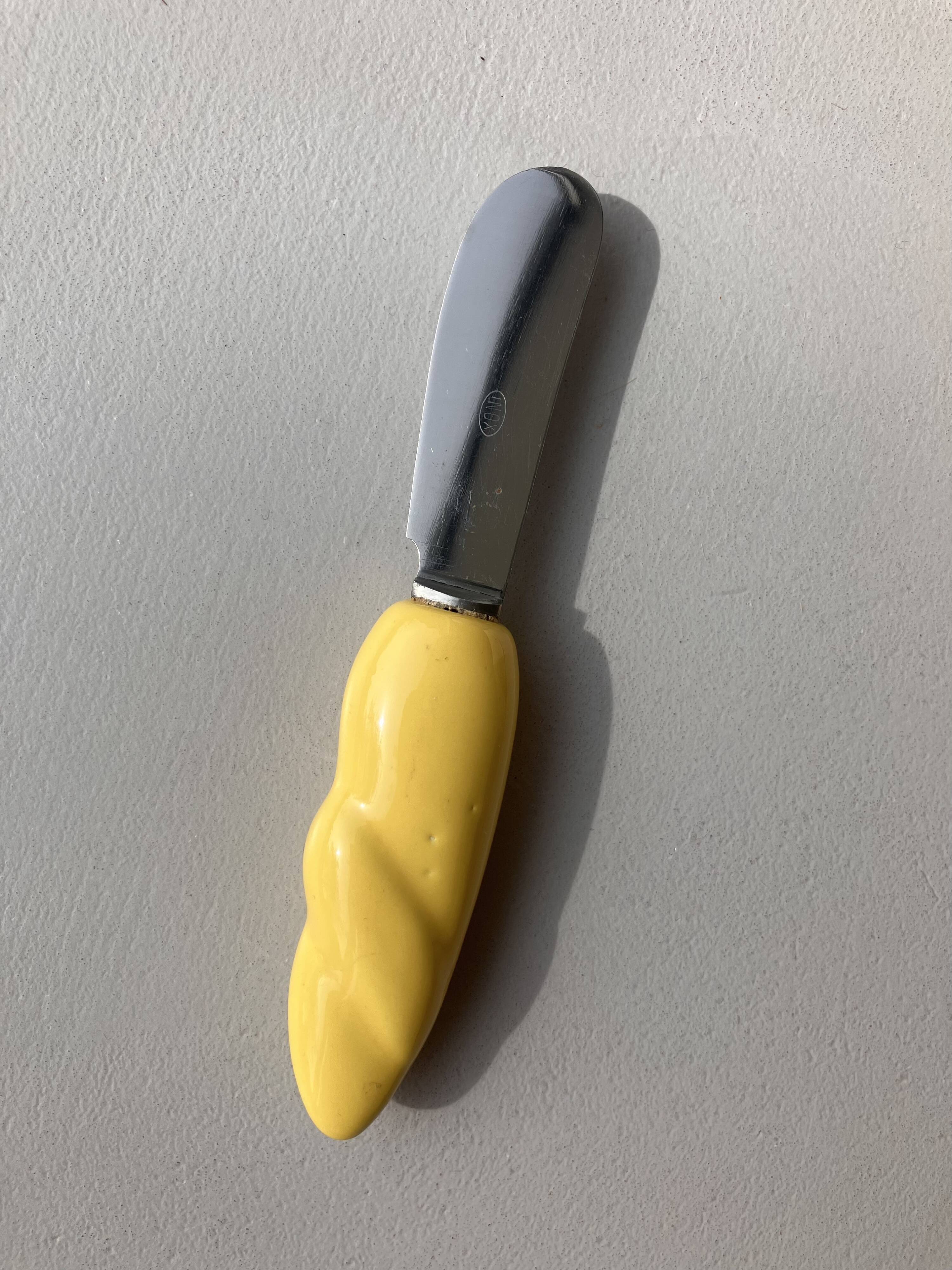 Art Deco butter dish with yellow and gold knife in ceramic