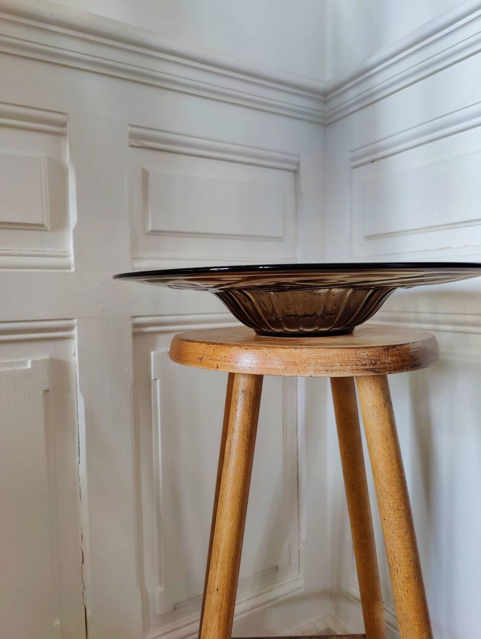 Smoked glass dish