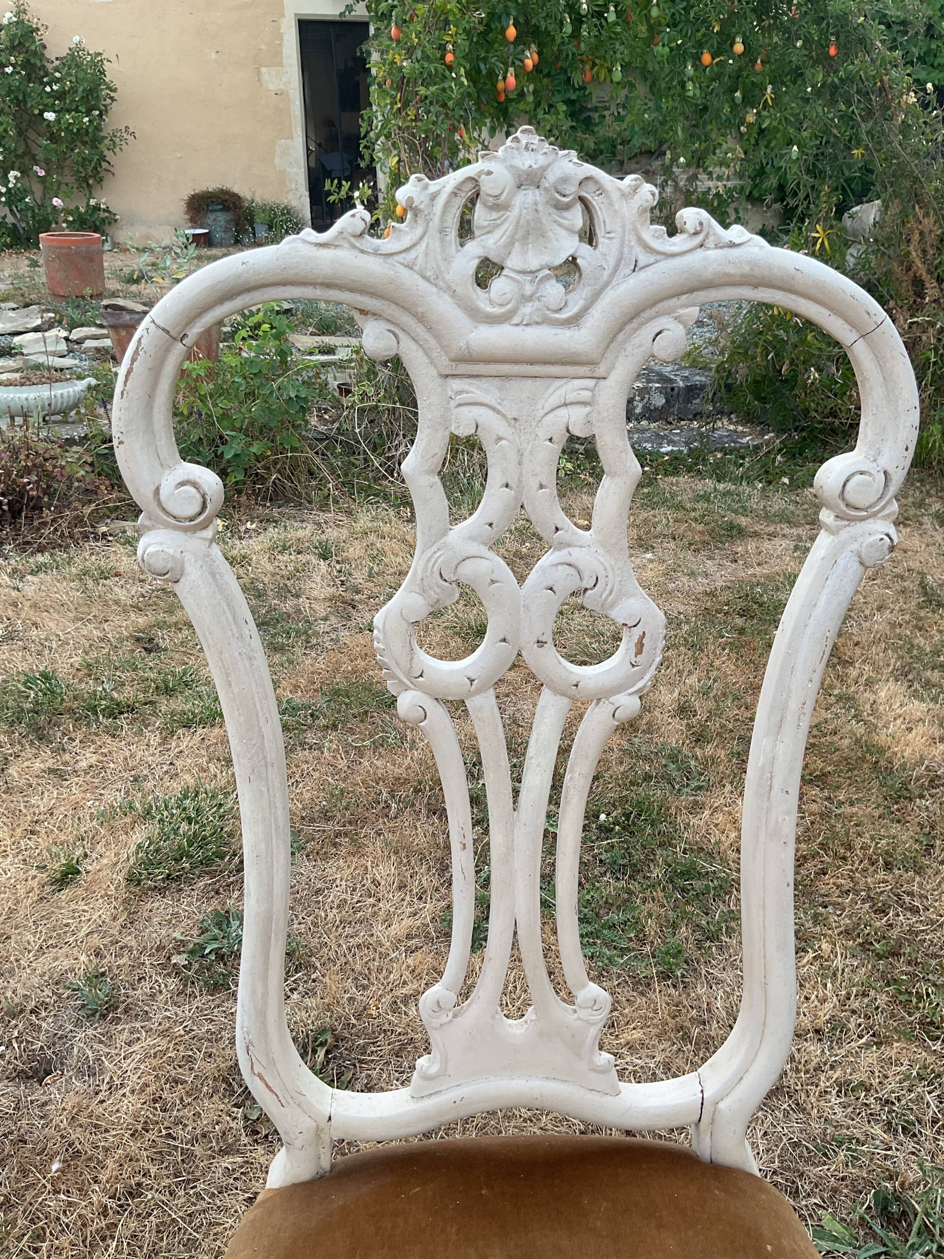 Six chaises gustaviennes