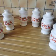 6 bathroom pots