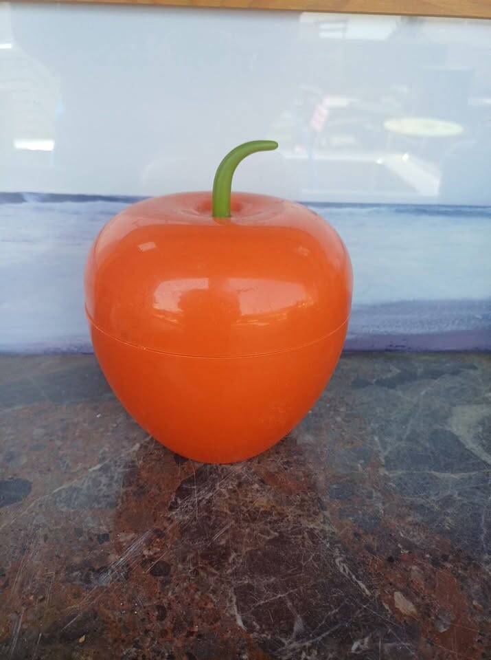 Apple orange ice bucket 70's