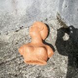 Bust woman in terracotta