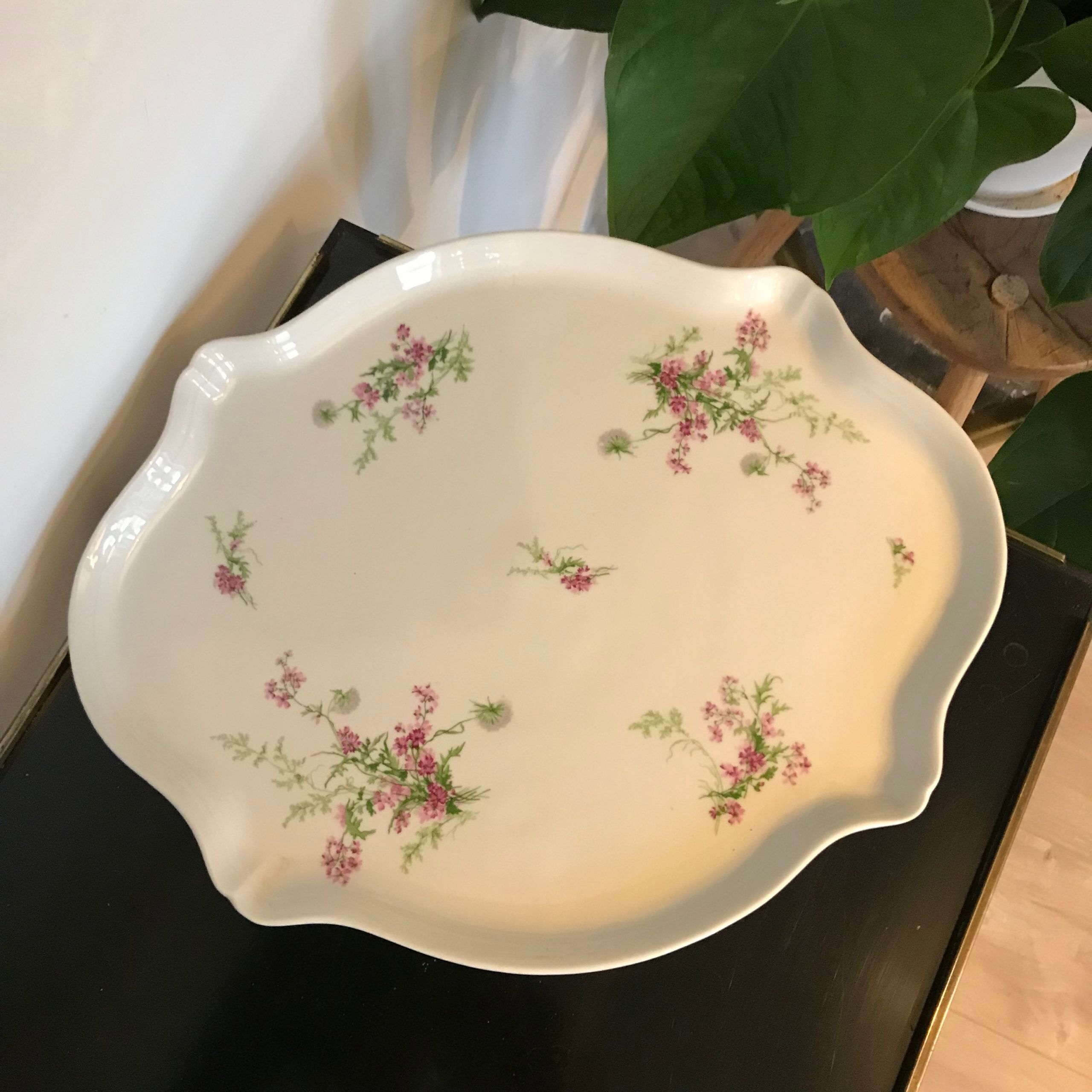 Porcelain cake dish pink and green flower