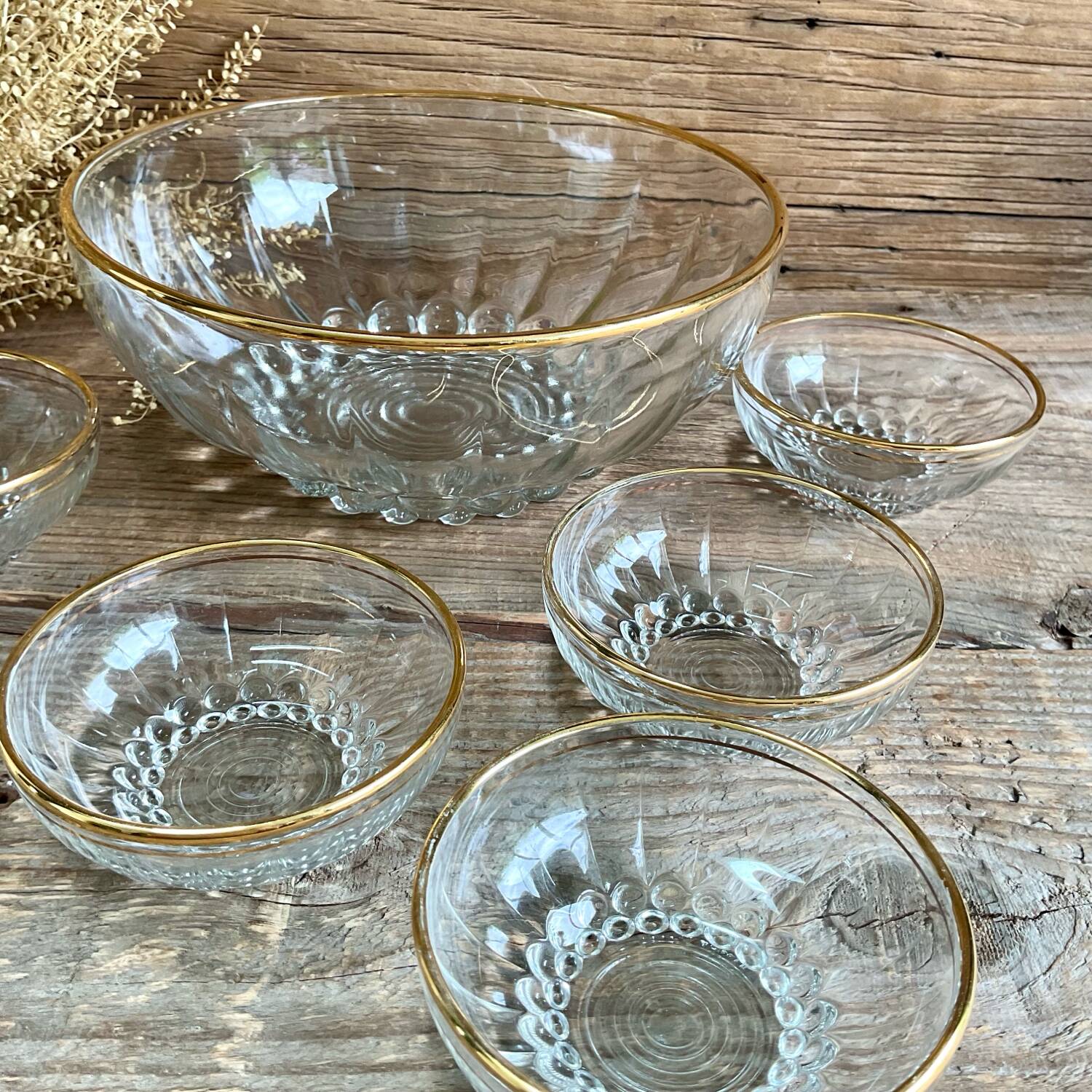 6 coupelles et le saladier verre vintage