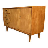 Buffet en bois des années 1960 avec 4 tiroirs et 2 portes.