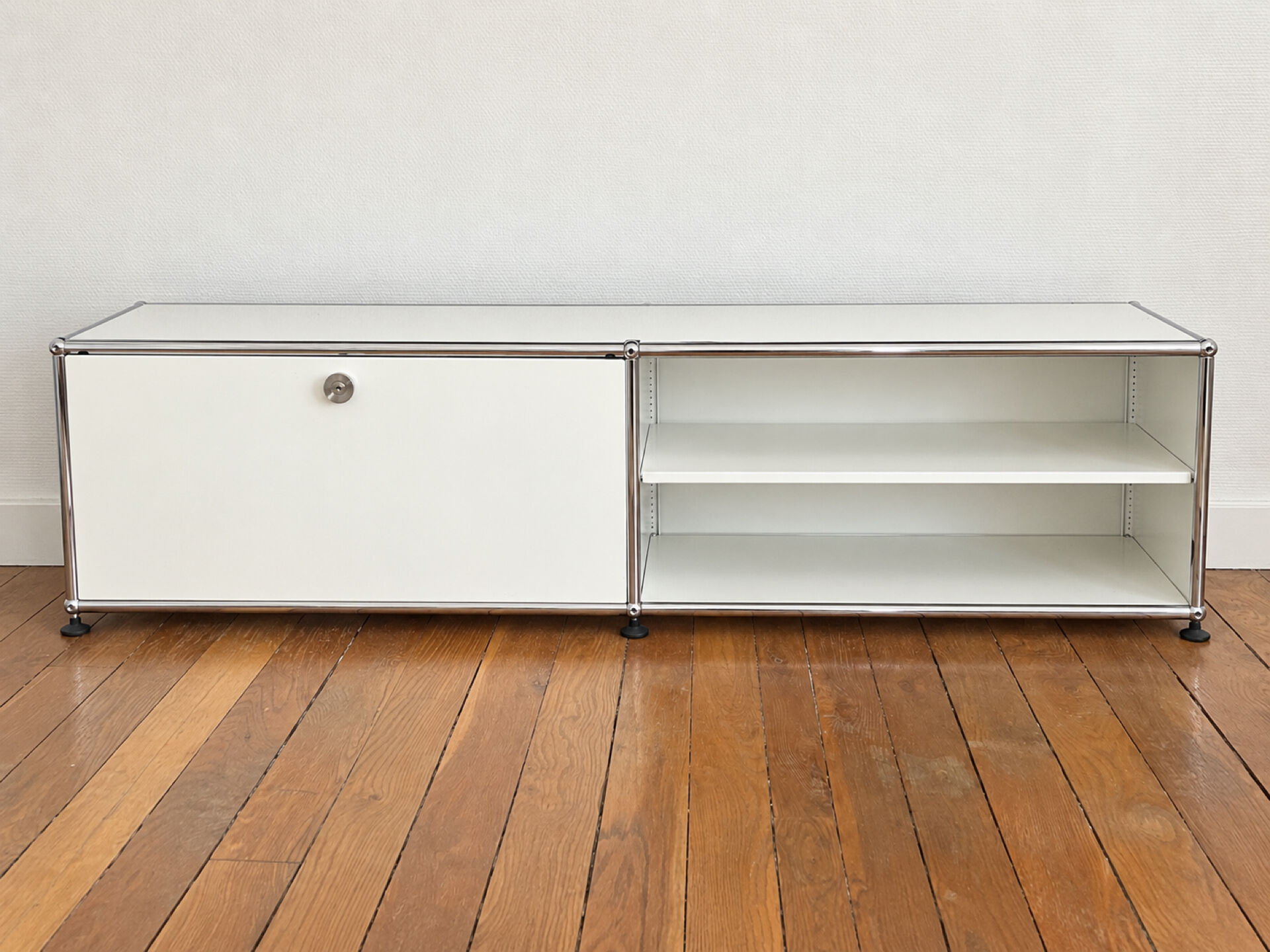 Meuble TV - Enfilade - USM Haller blanc et chrome