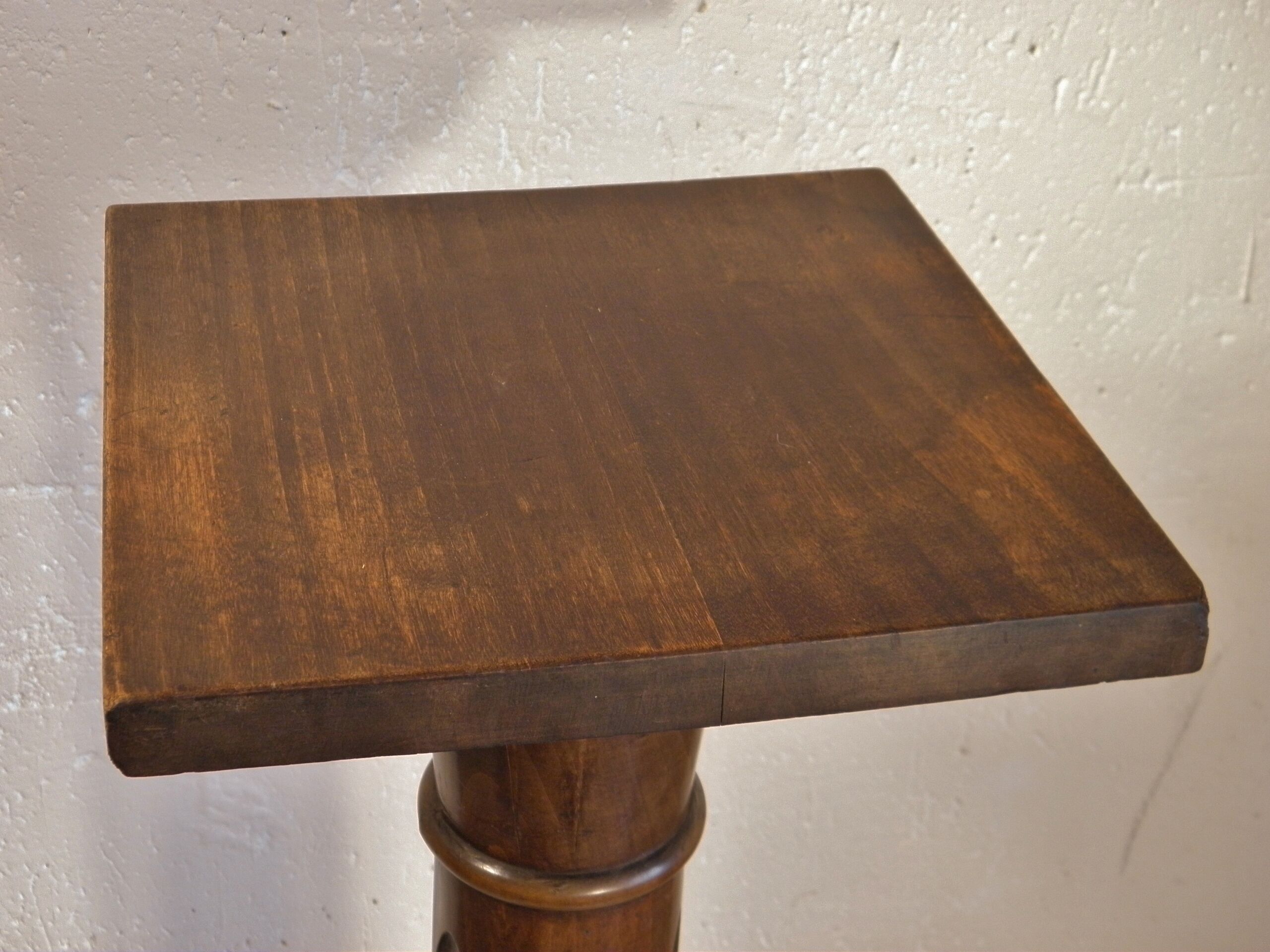 Wooden column harness 109 cm