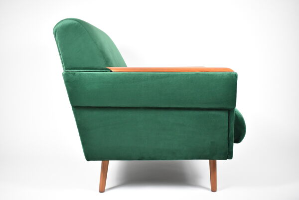 Fauteuil vintage en velours années 1960 restauré bouteille verte
