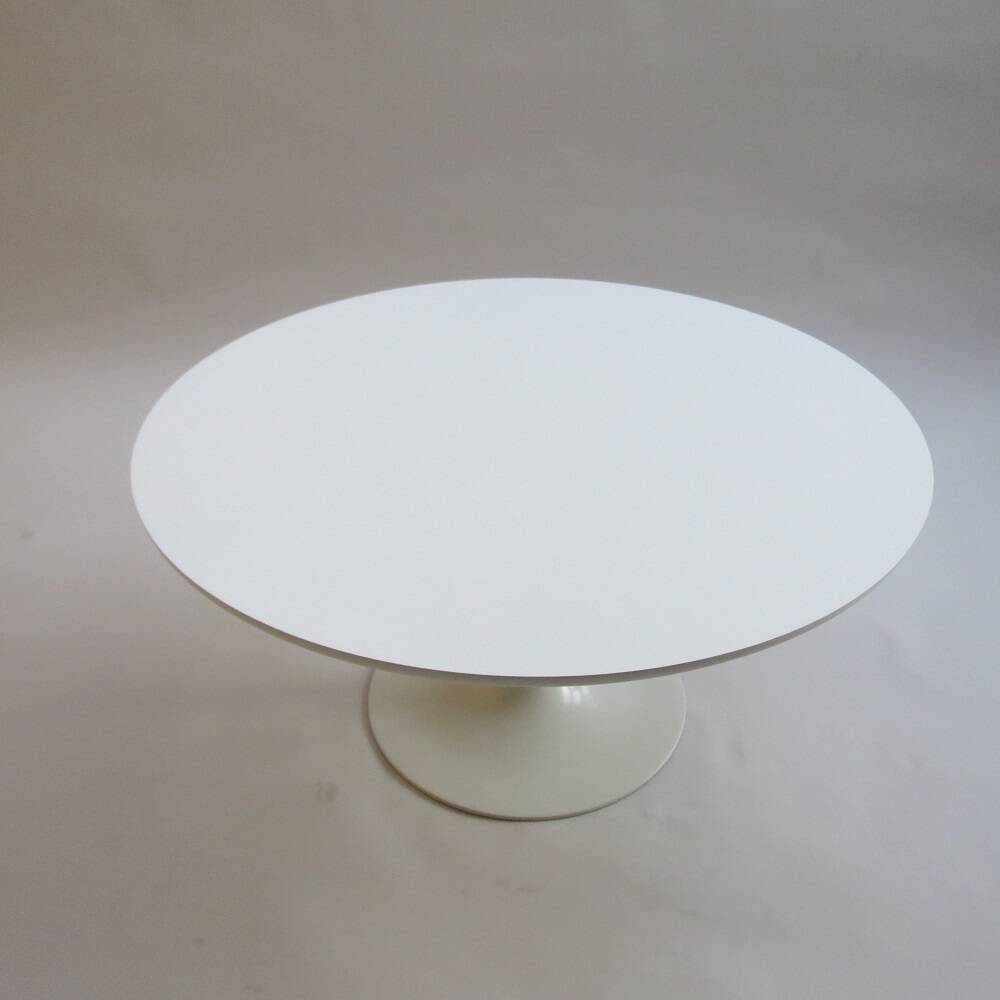 1960s White Tulip Coffee Table by Maurice Burke for Arkana 75