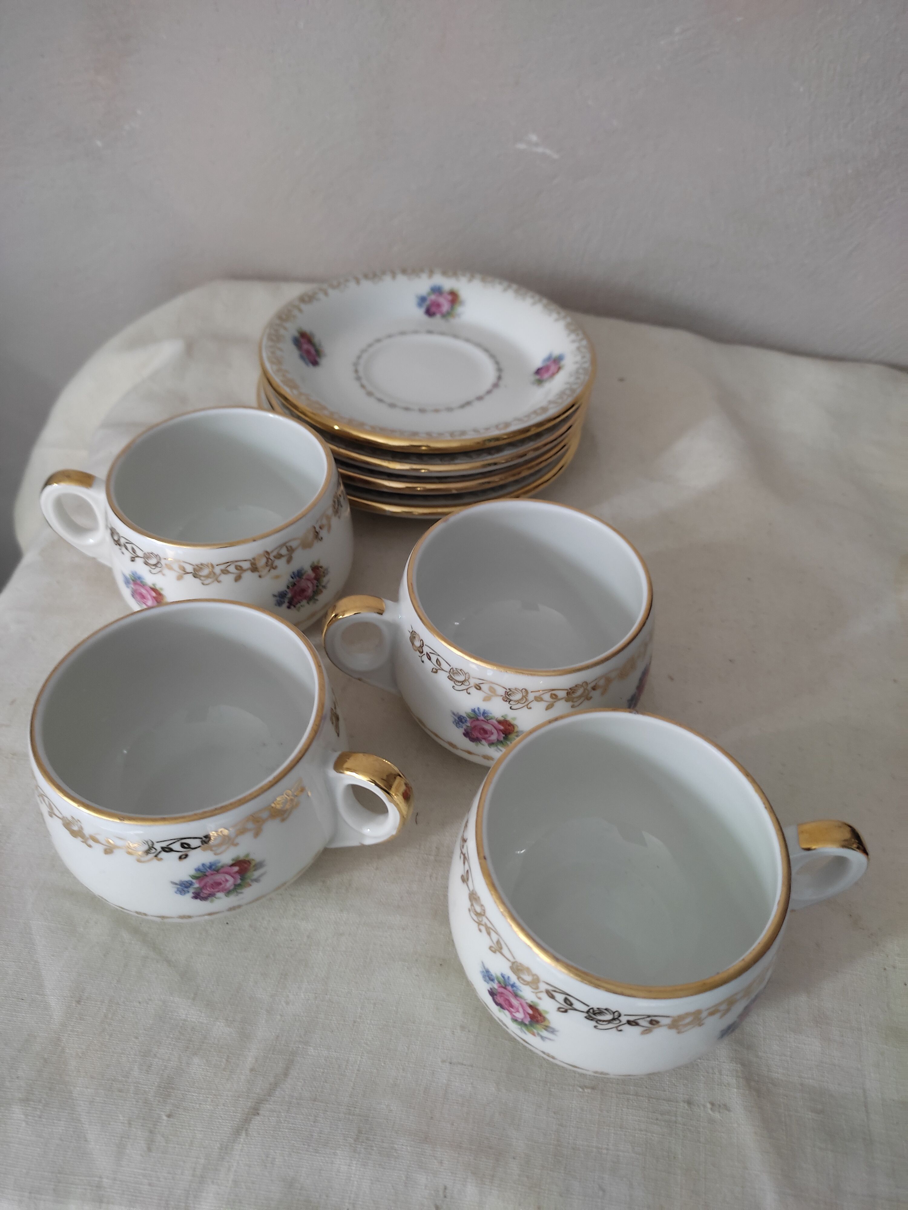 Porcelain coffee cups