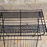 Metal magazine/vinyl rack