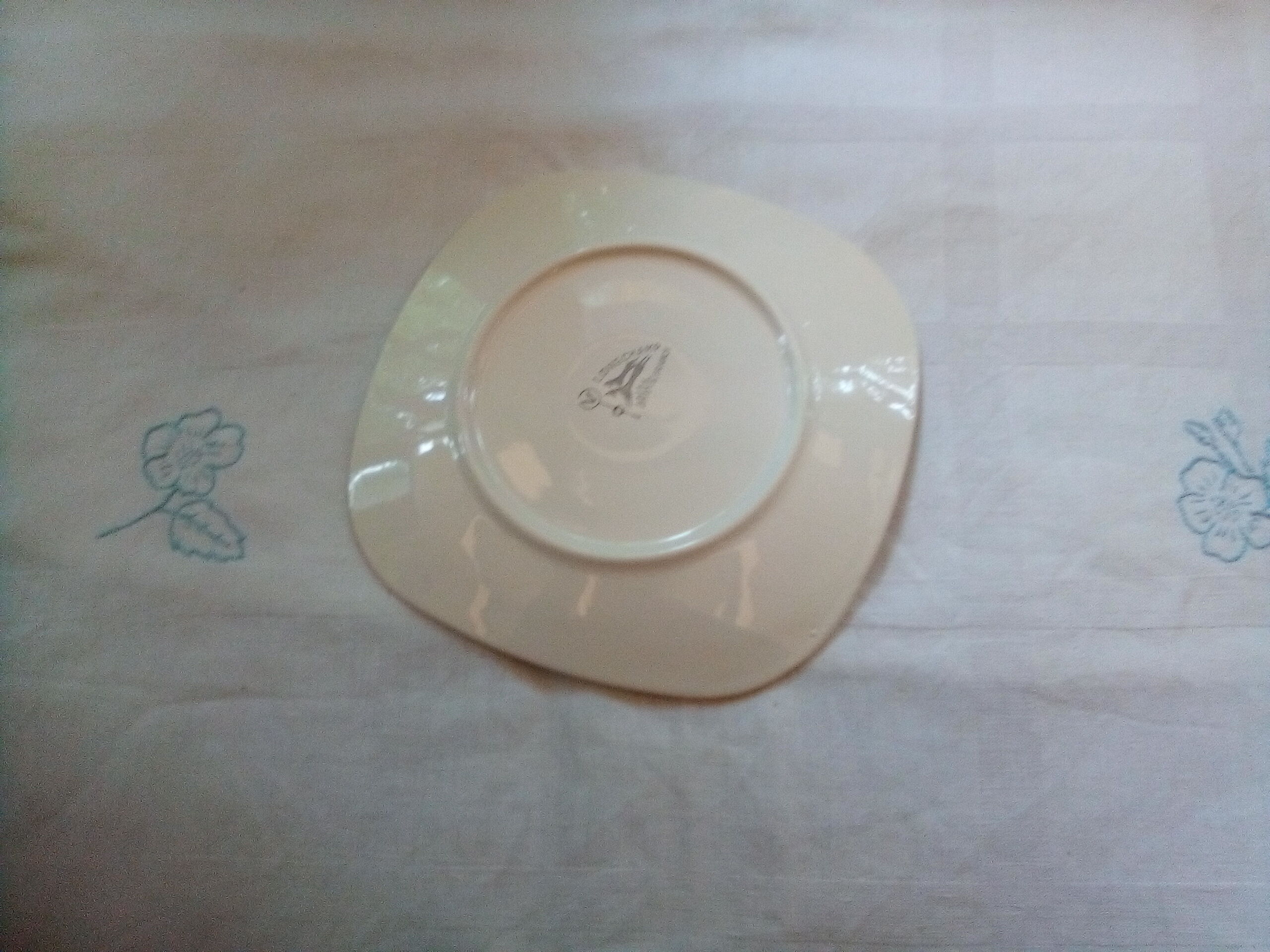 Set of 12 Longchamp plates and fish dish