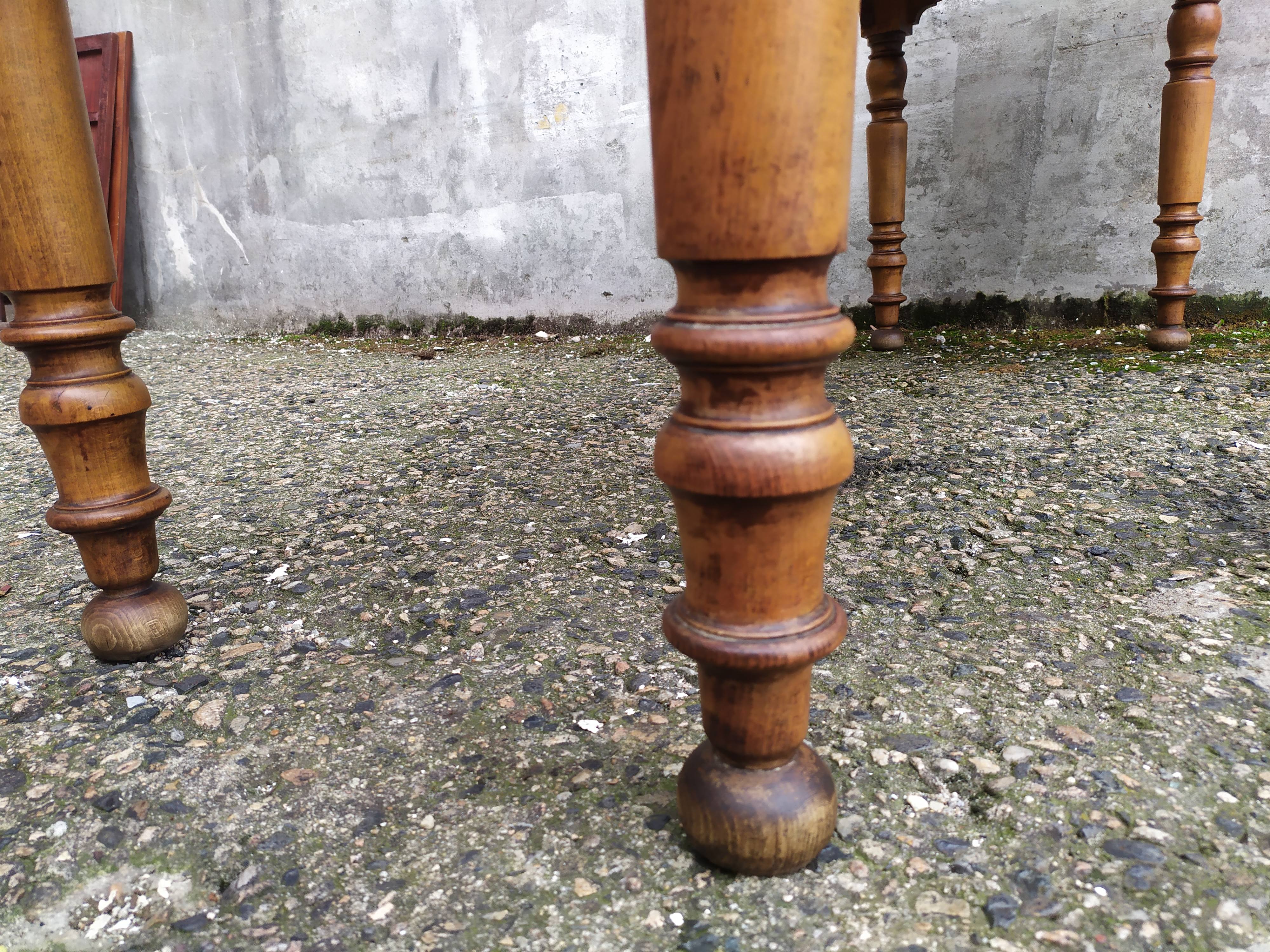 Bistro table