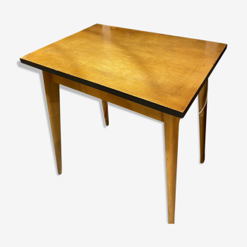 Baumann bistro table