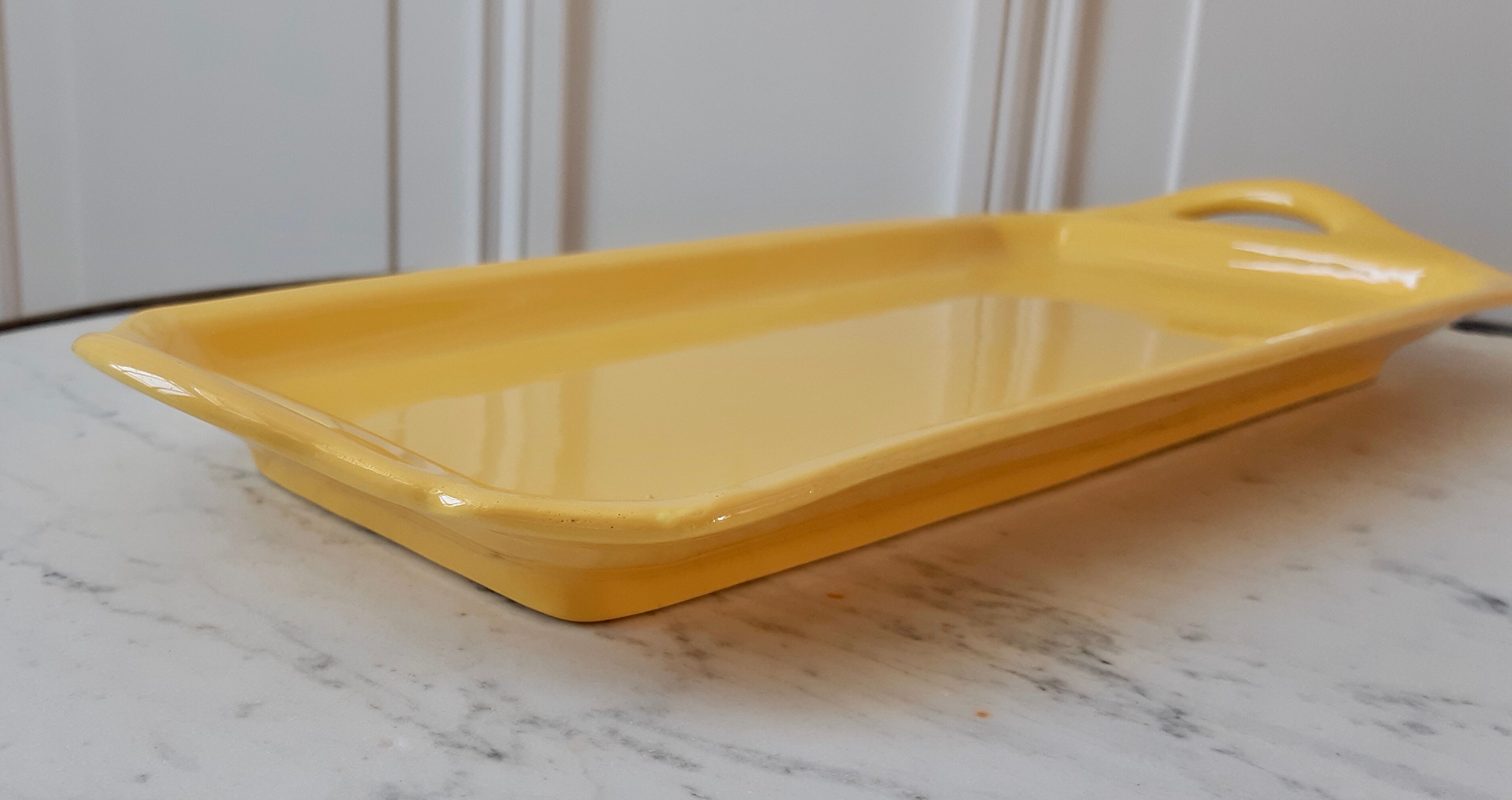 Yellow cake dish HBCM Creil and Montereau 50s