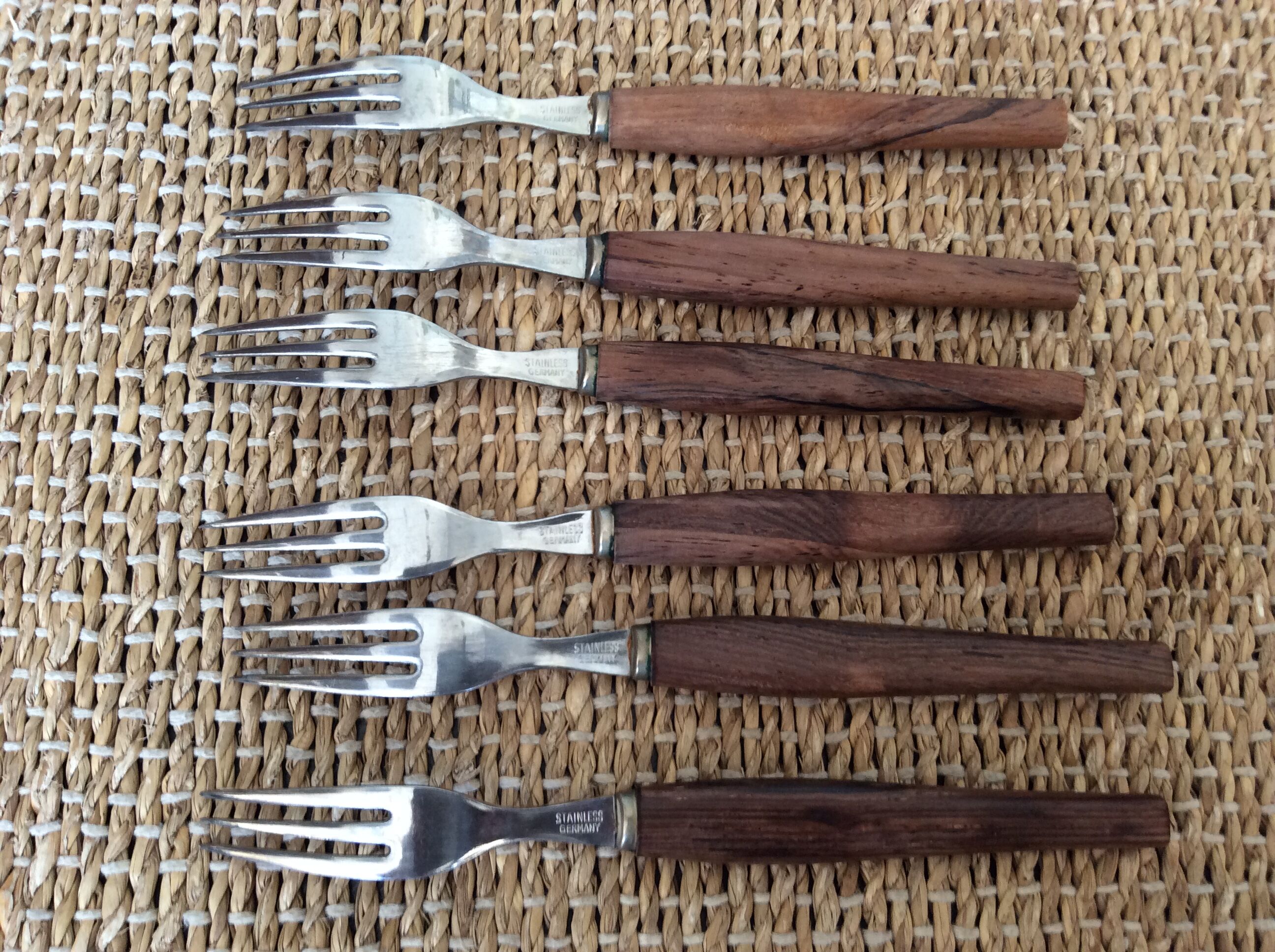 6 forks