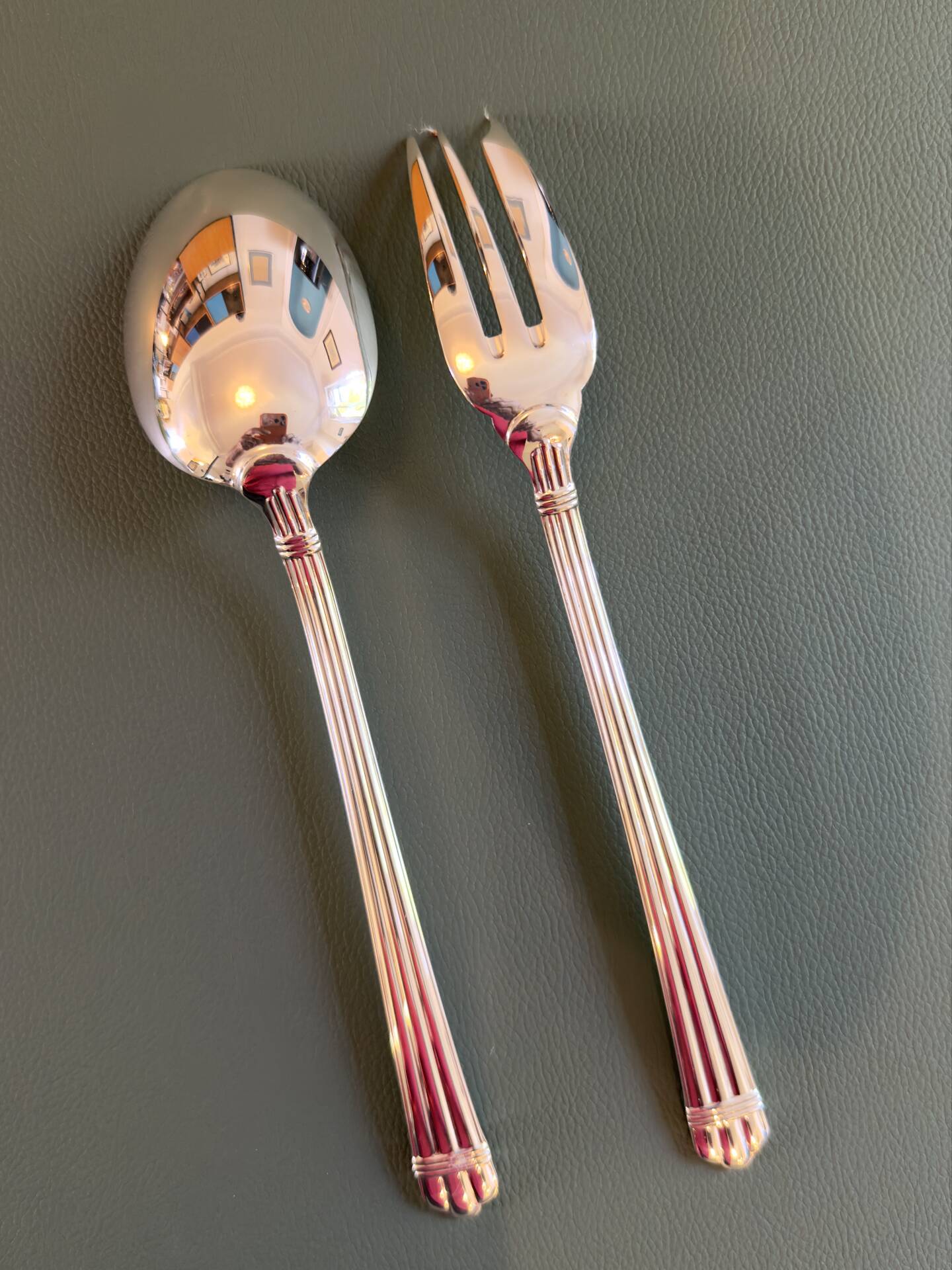 Christian aria, service cutlery
