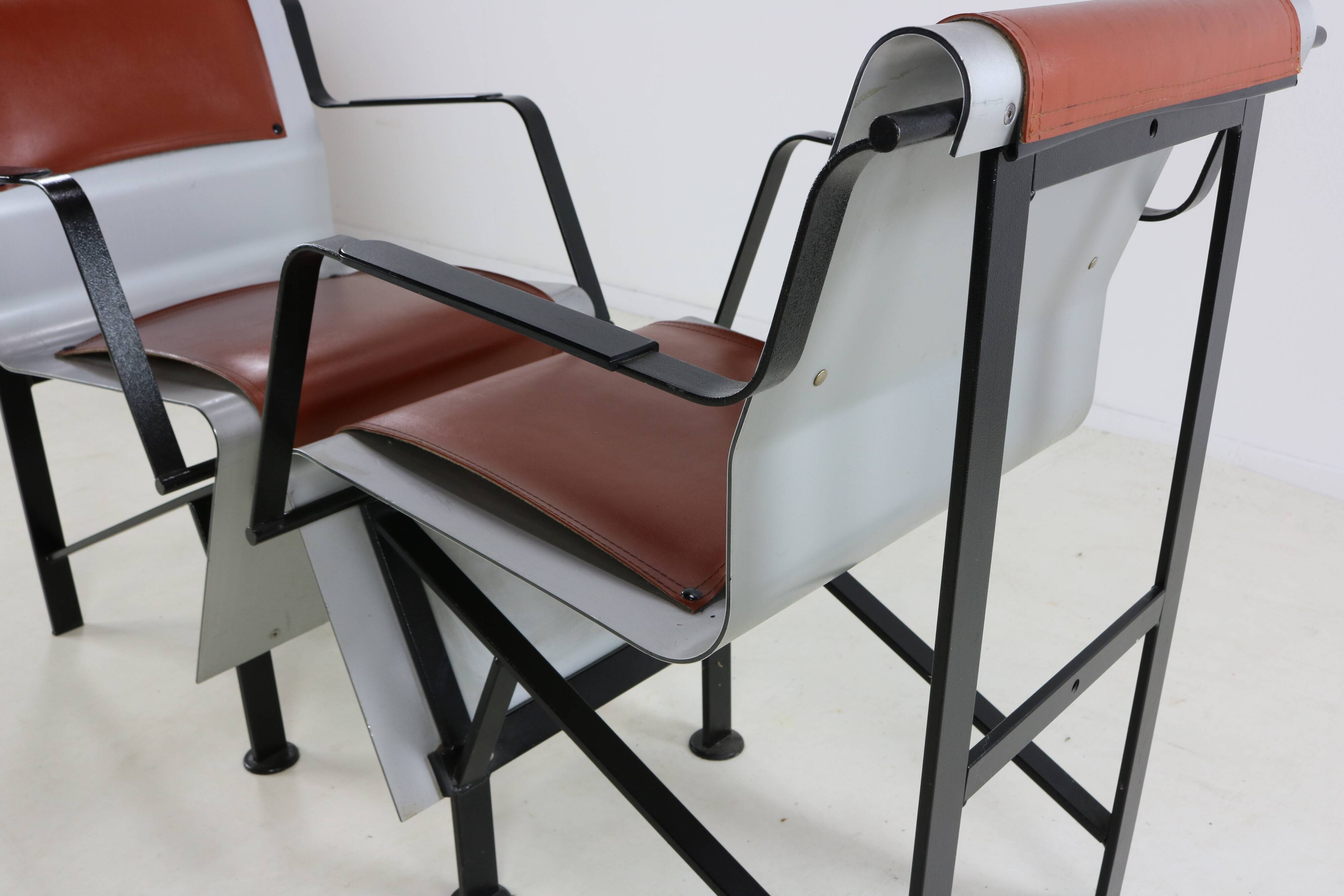 Eighties design set of two aluminium and steel Belgian design chairs