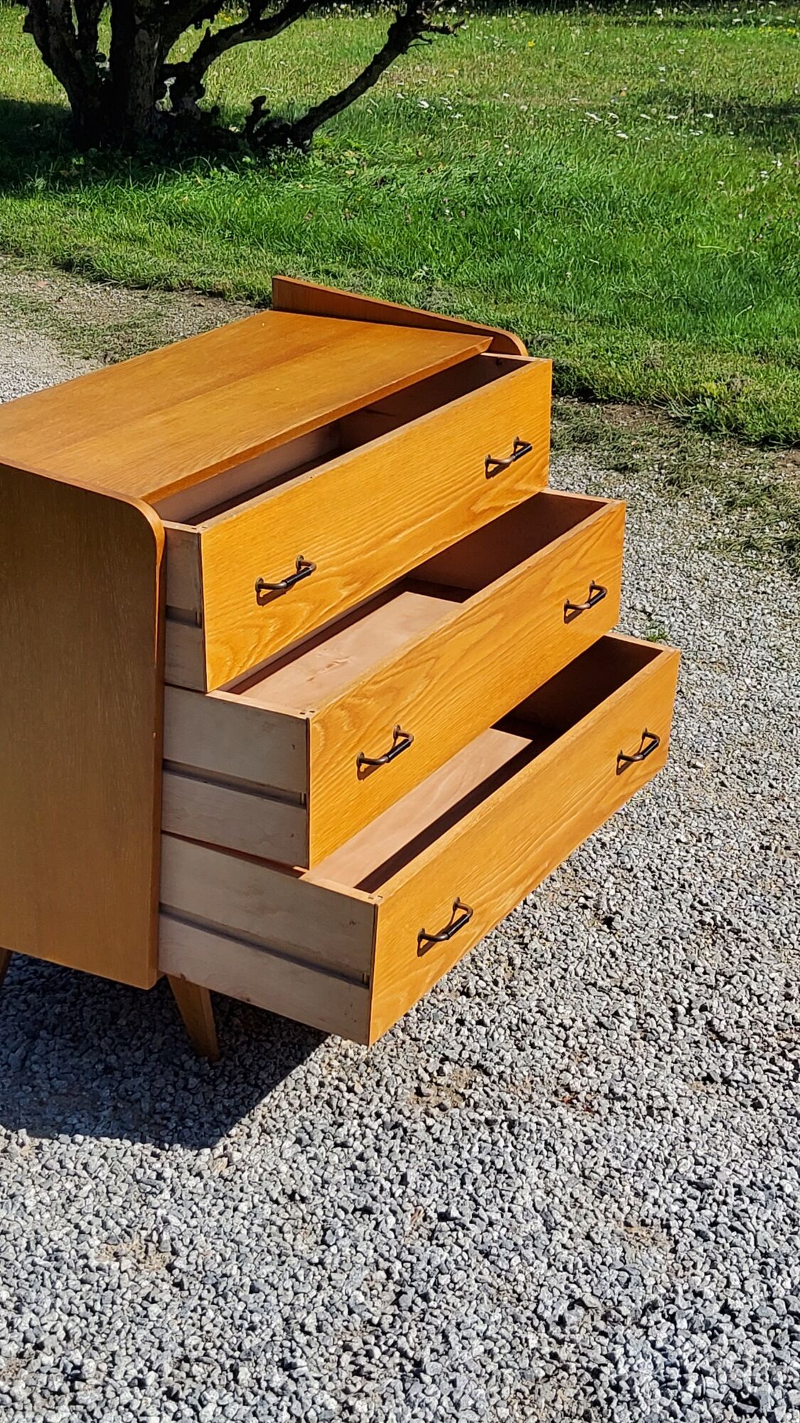 Vintage chest of drawers in golden blond oak legs compass and fins 3 drawers from the 50s