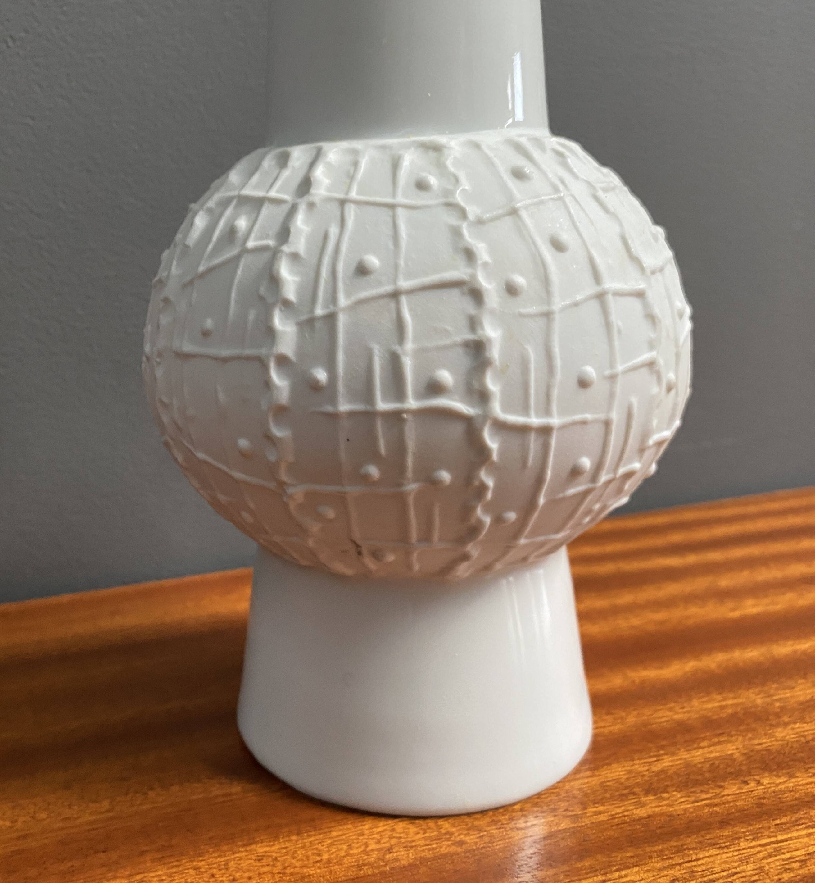 White bisuit ceramic vase by KPM 1960s