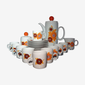 Service à café en porcelaine motifs floraux orange et noirs