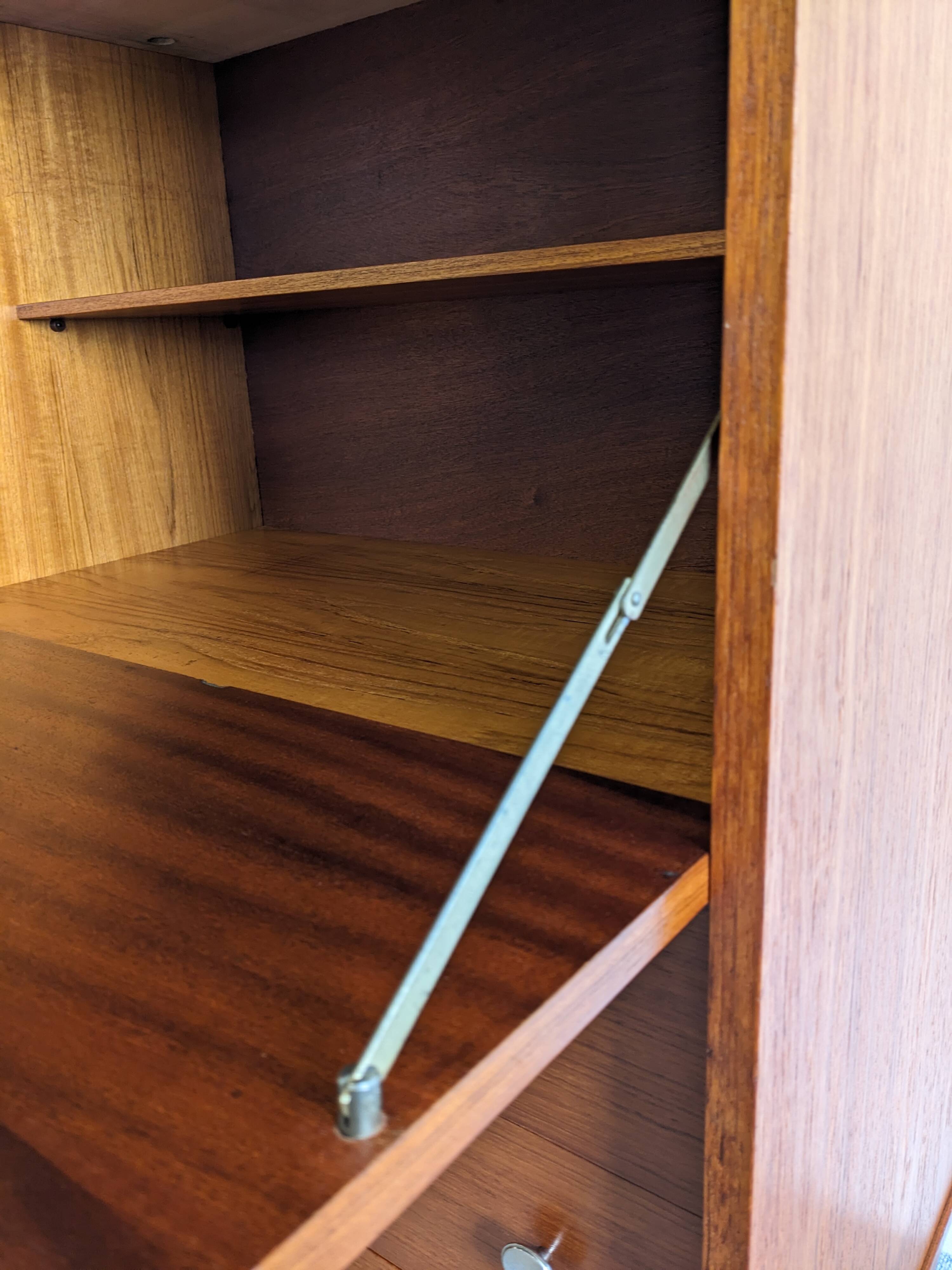 Armoire vitrine et secrétaire en palissandre années 50/60