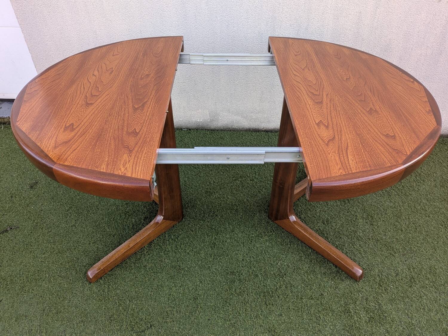 Baumann vintage dining table, solid wood, extensions