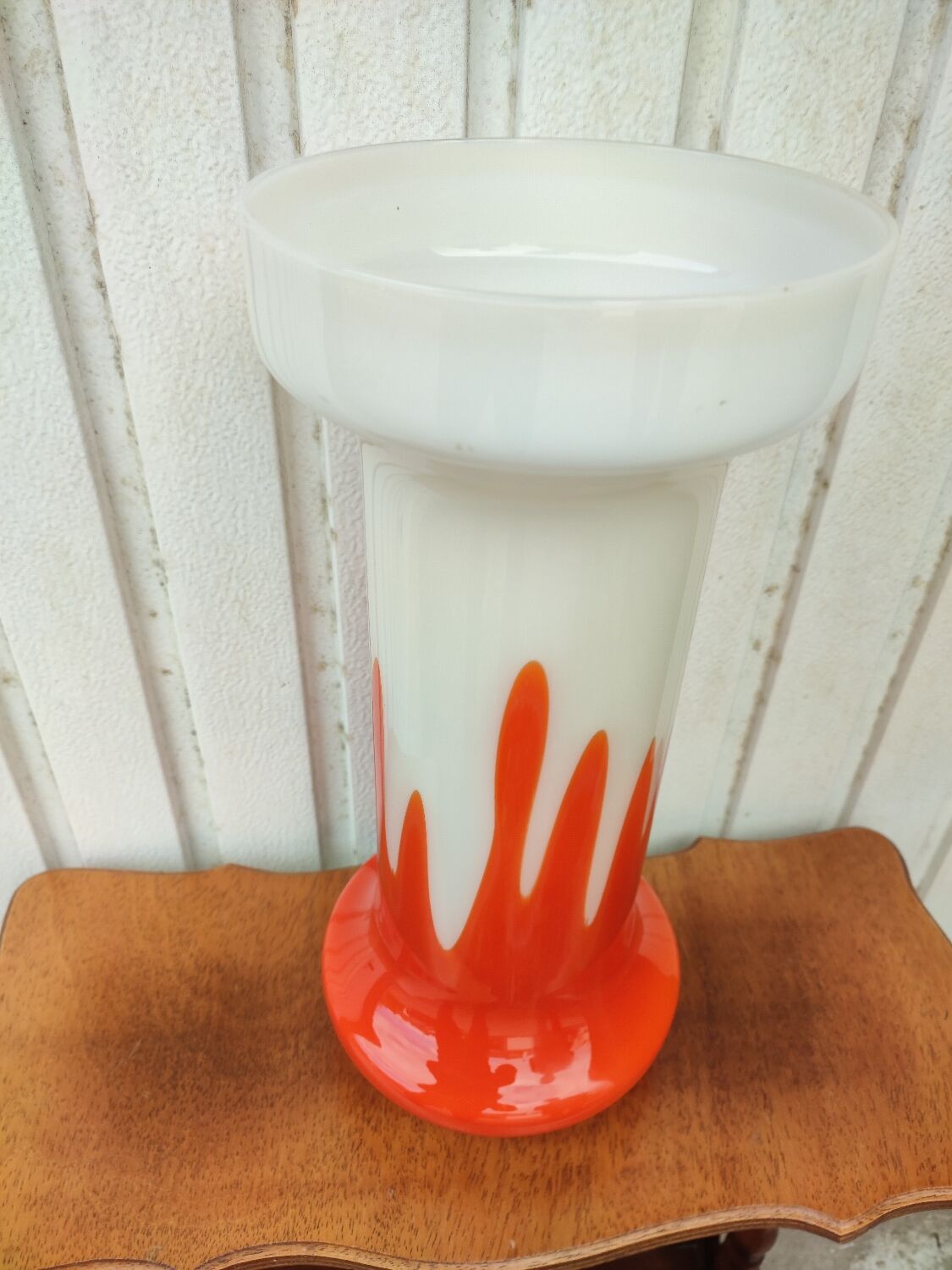 Vase opaline verre orange et blanc vintage