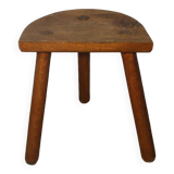 Tripod farm stool