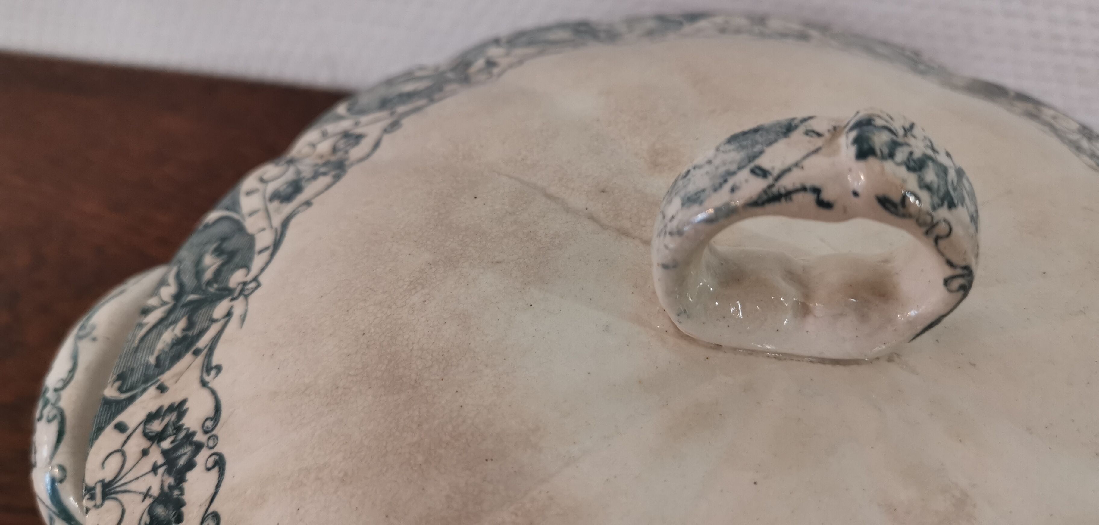 White Iron Earth tureen with green patterns