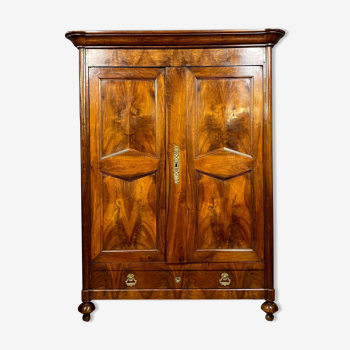 Armoire bourguignonne époque Louis Philippe en noyer vers 1830