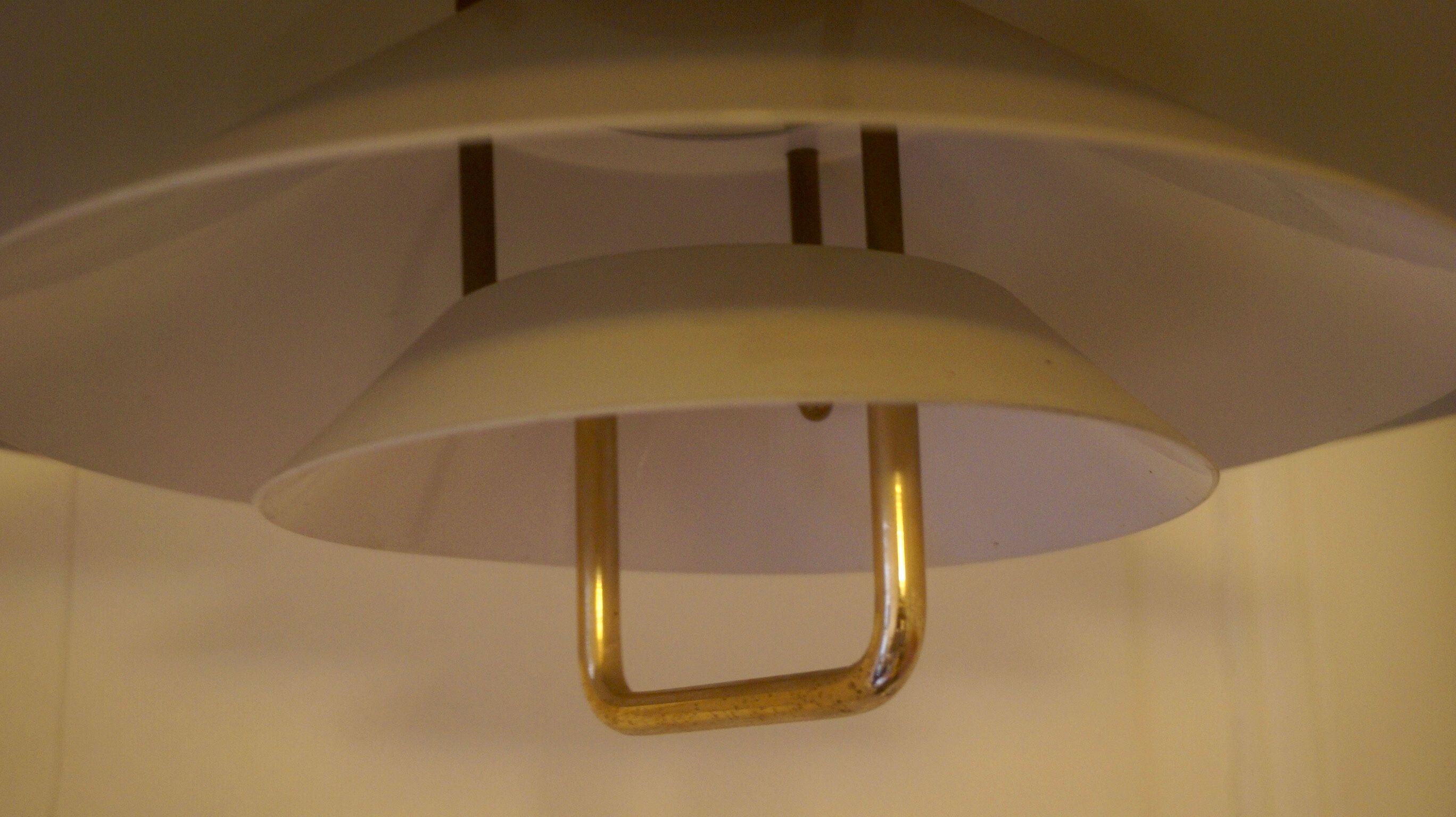 Suspension dlg of Louis Poulsen Denmark Scandinave