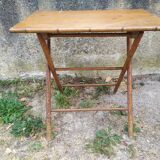 Foldable wooden table