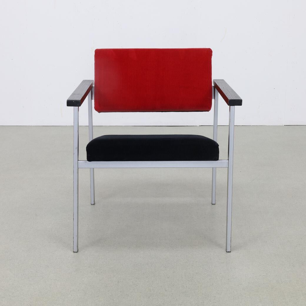 Fauteuil minimaliste, modèle compact, années 1960