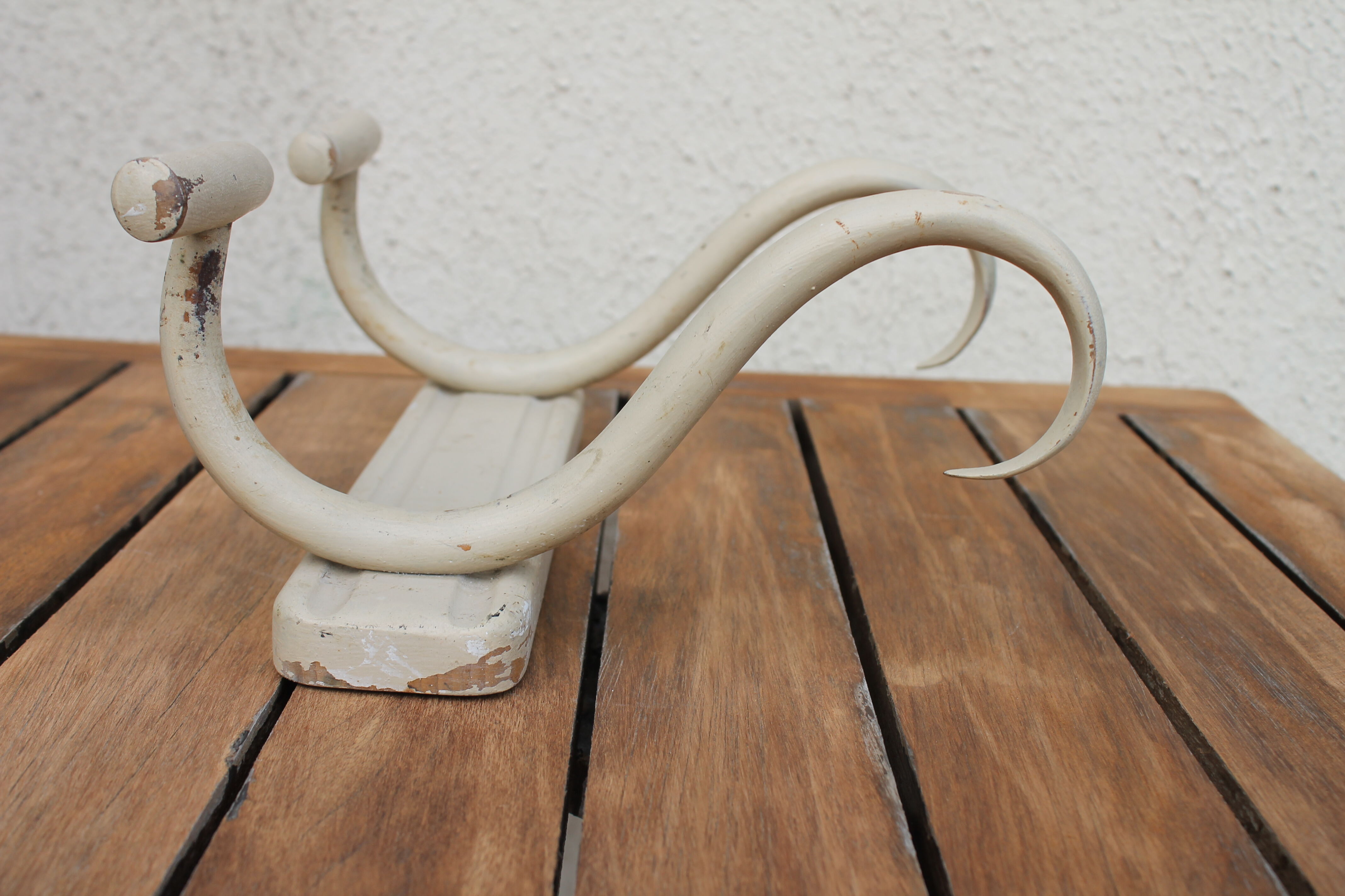 Baumann wall coat rack