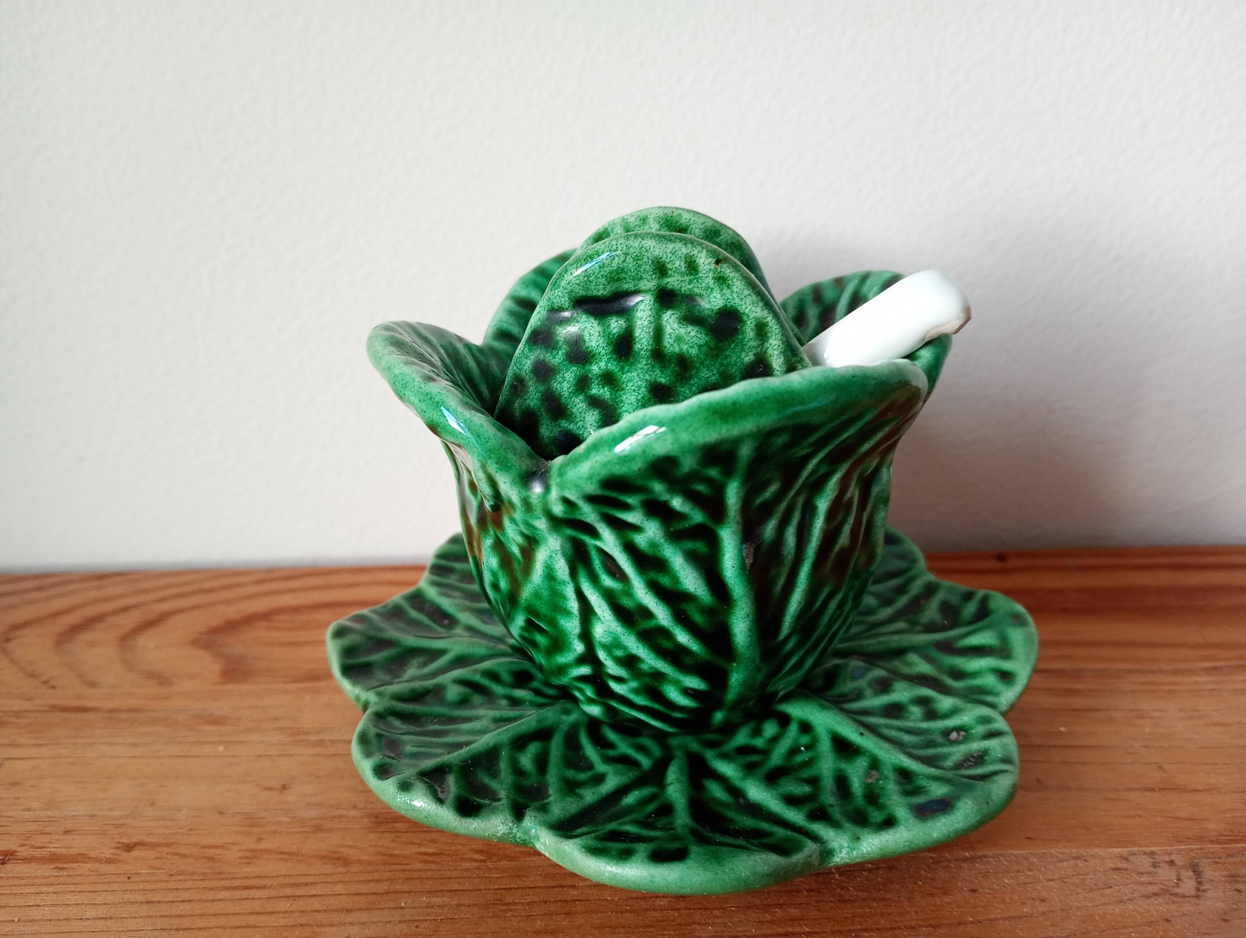 small cabbage-shaped slip pot
