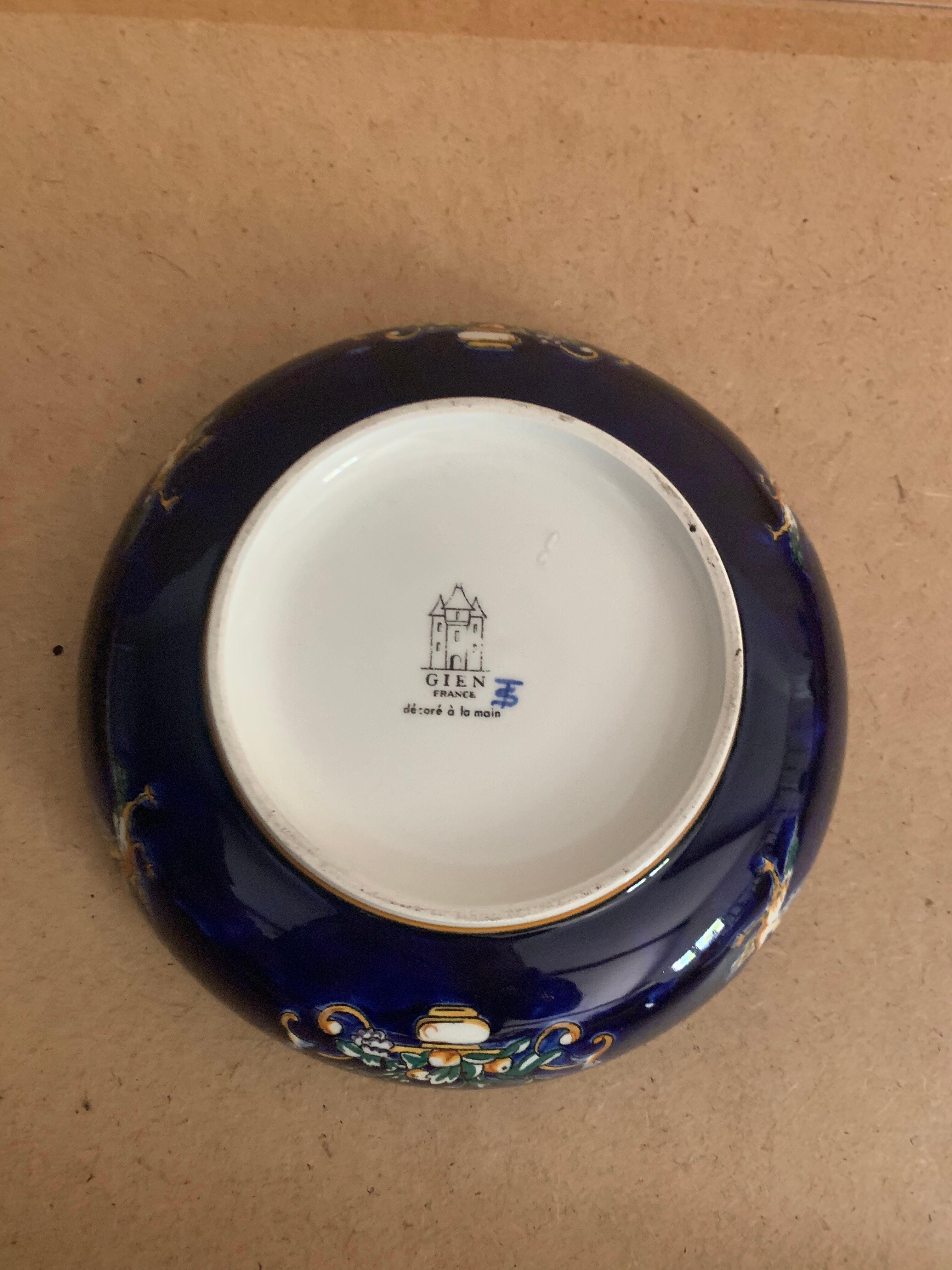 Gien's earthenware candy