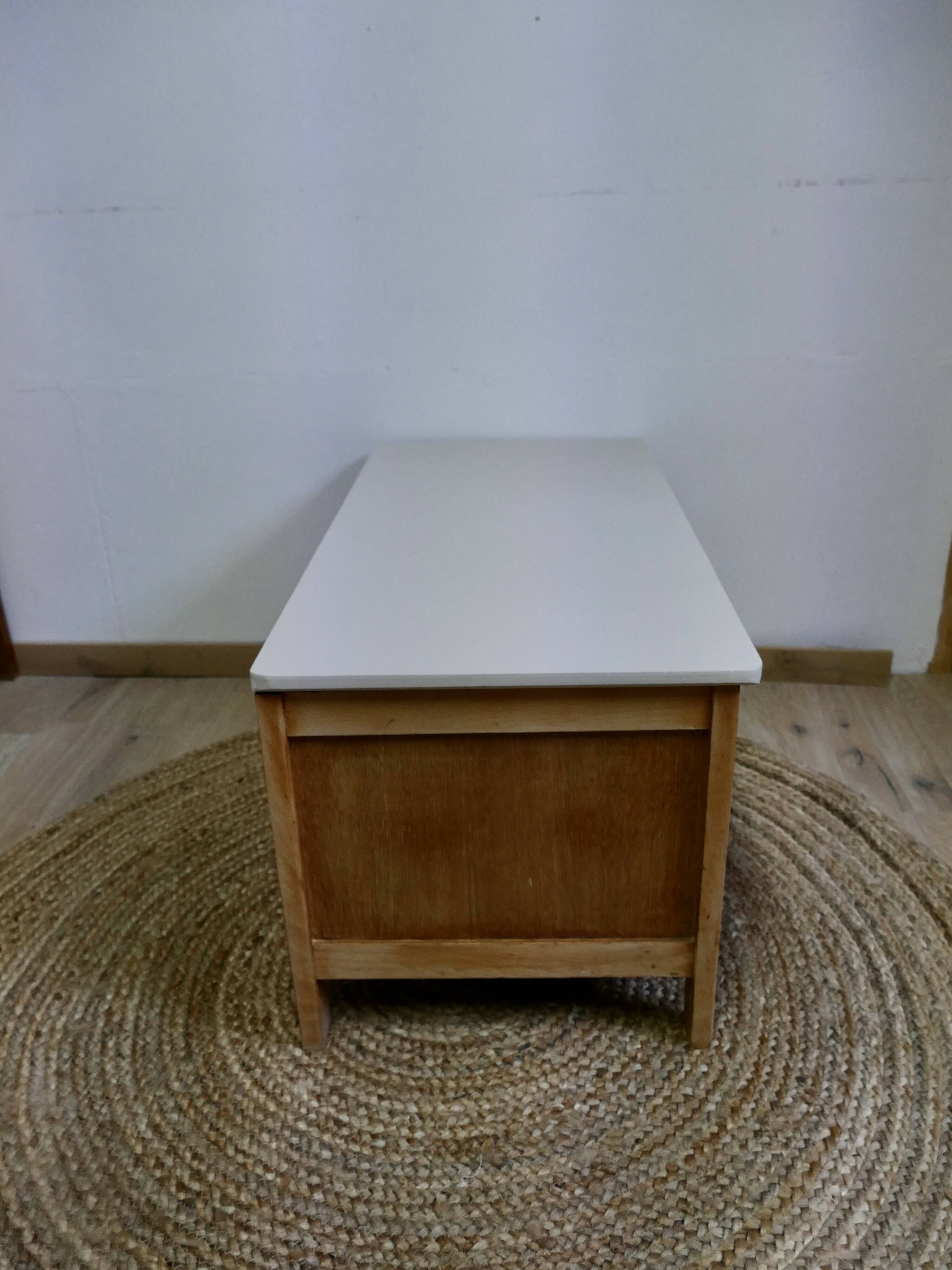 Toy chest