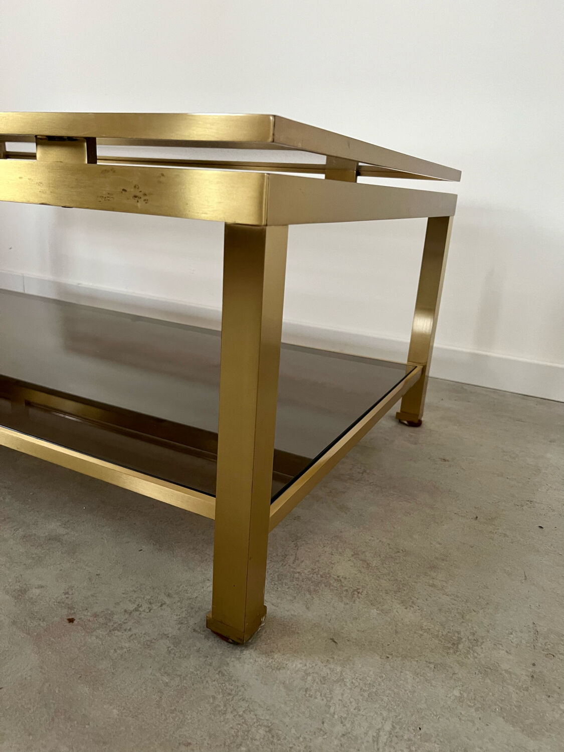 Table basse en laiton et verre fumé design Guy Lefèvre pour la maison Jansen Année 70/80 vintage