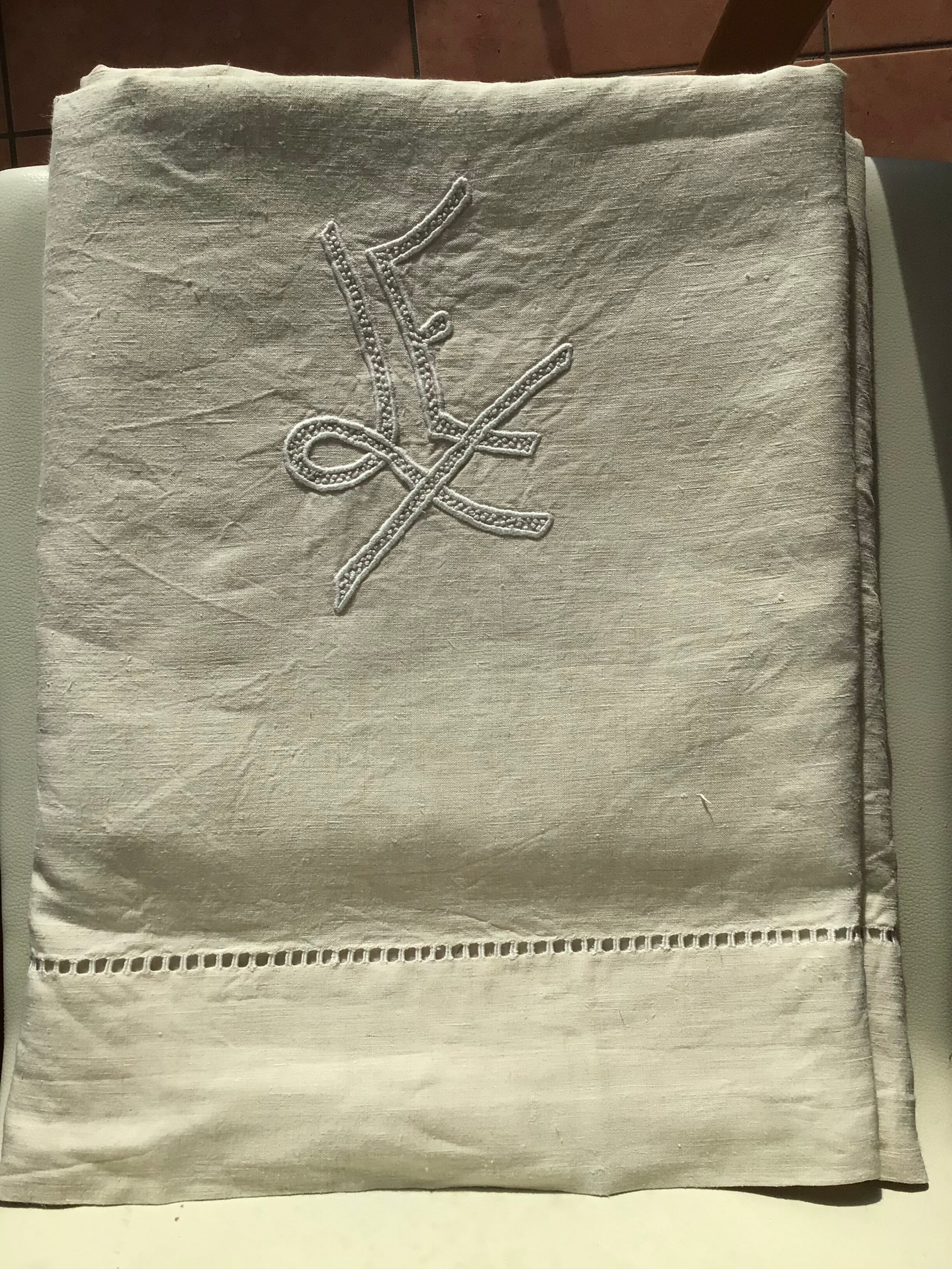 Cloth 2 places LE day double scale