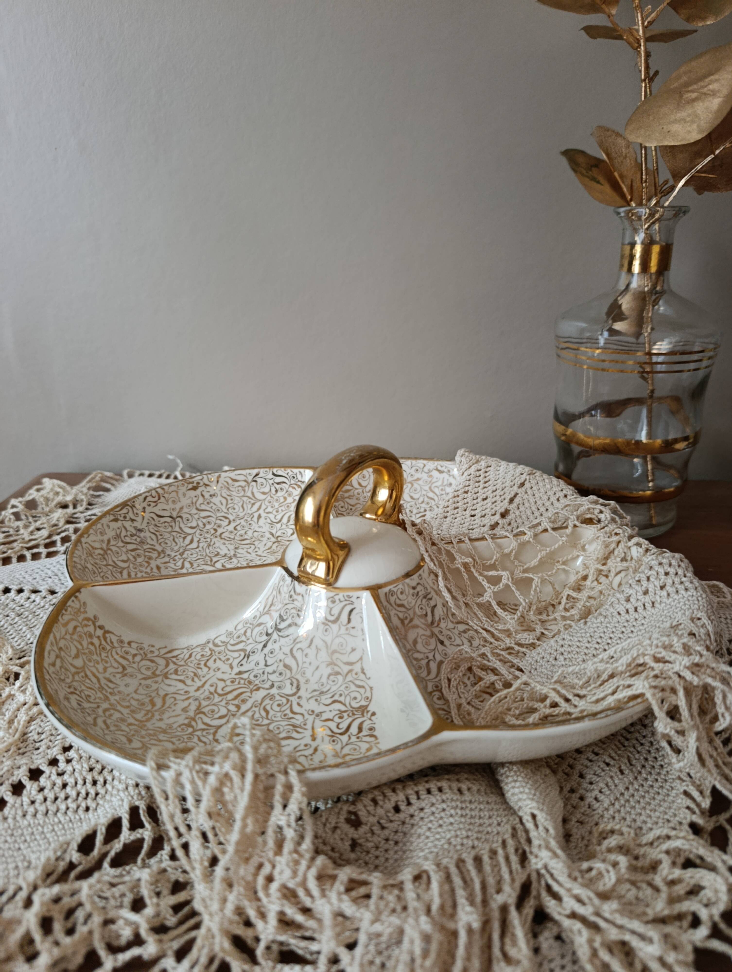 Vintage segmented aperitif plate | Villeroy & Boch (1950s)