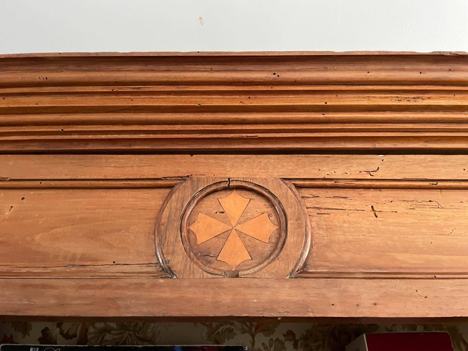 Authentic Provençal walnut wardrobe - Late 19th century, to be restored.