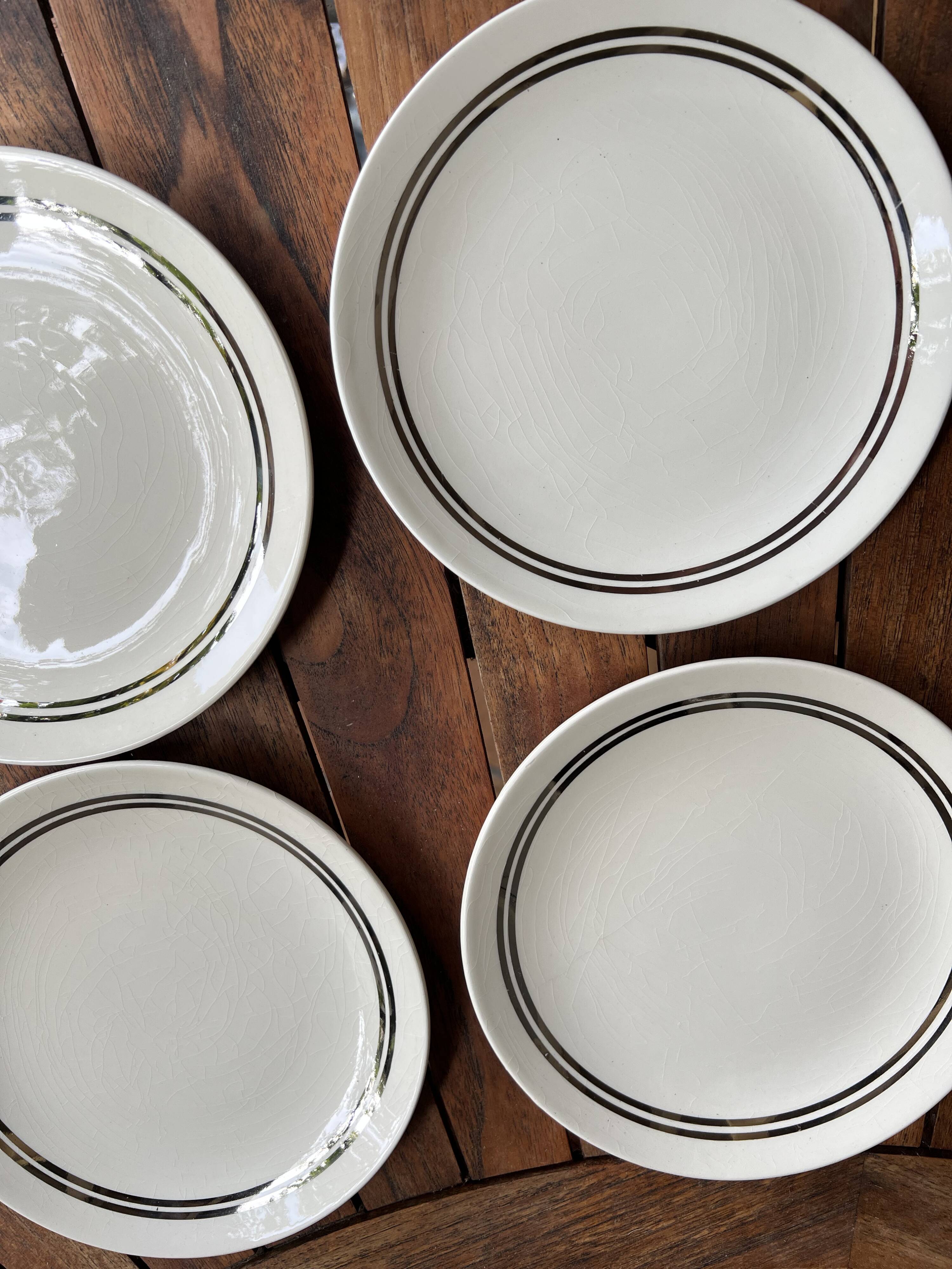 5 vintage Gien dessert plates, model 4607