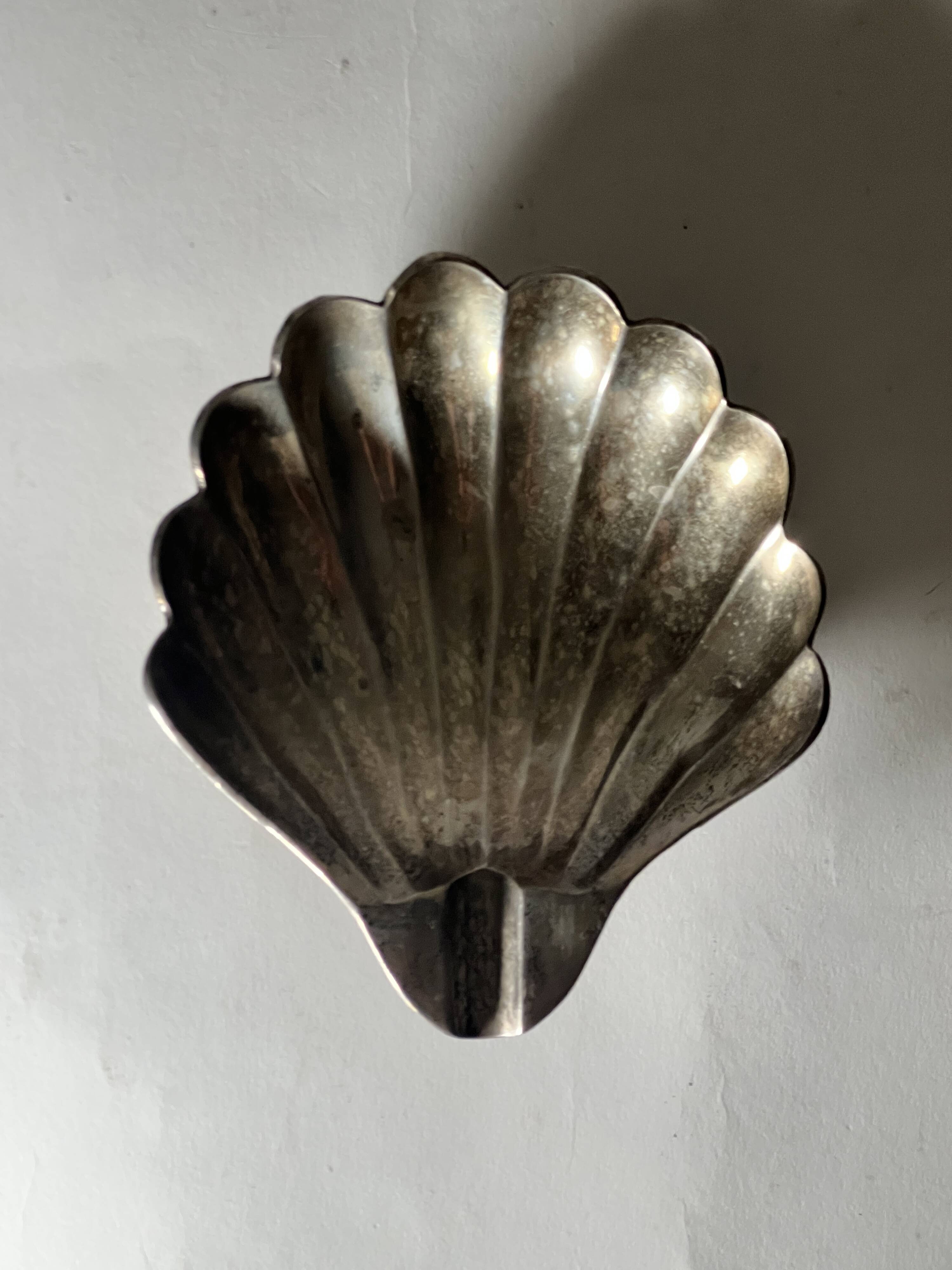 Brass pocket emptier / ashtray, France 1940